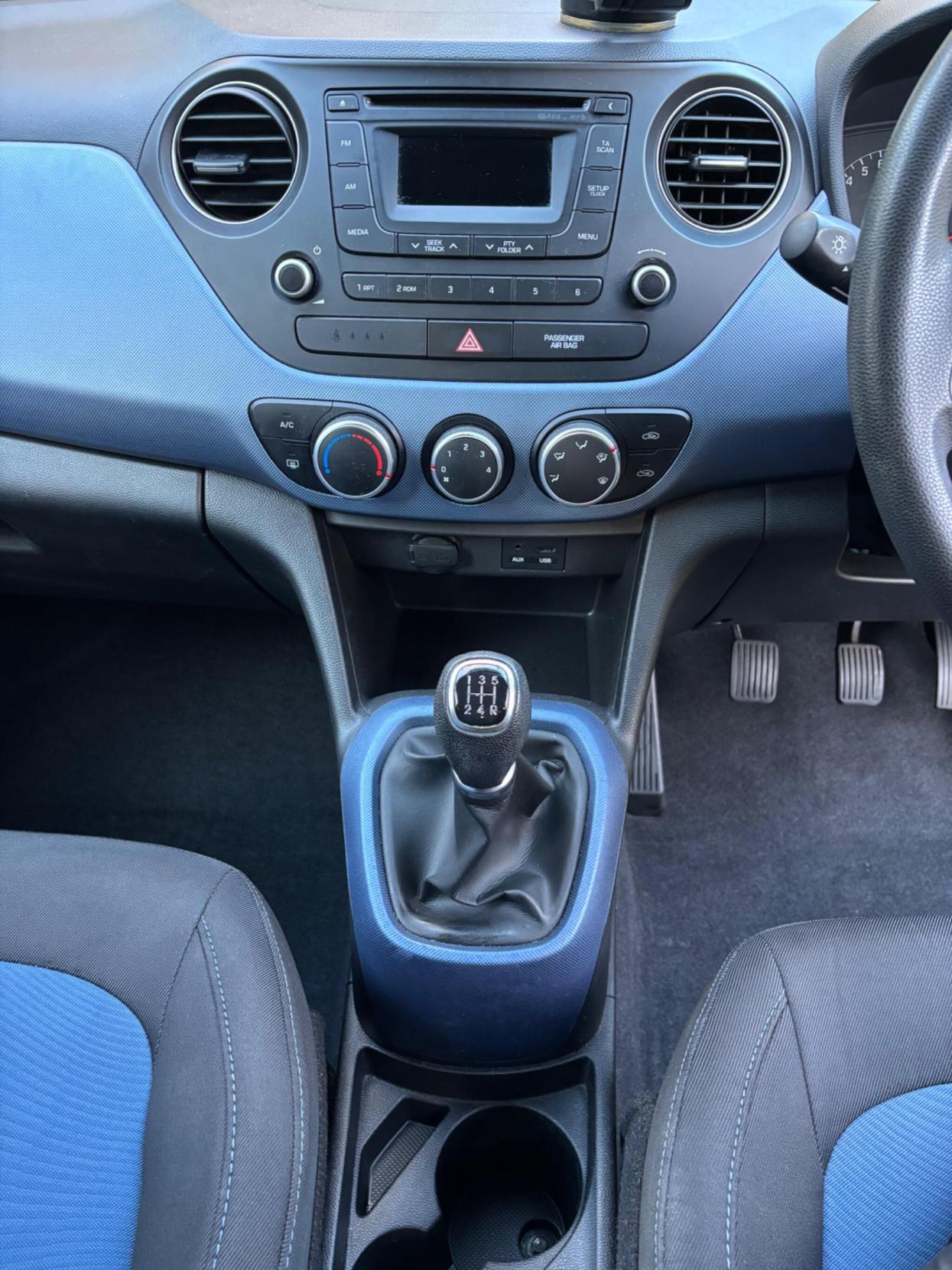 Hyundai i10 1.2 SE Hatchback 5dr Petrol Manual Euro 5 (87 ps)