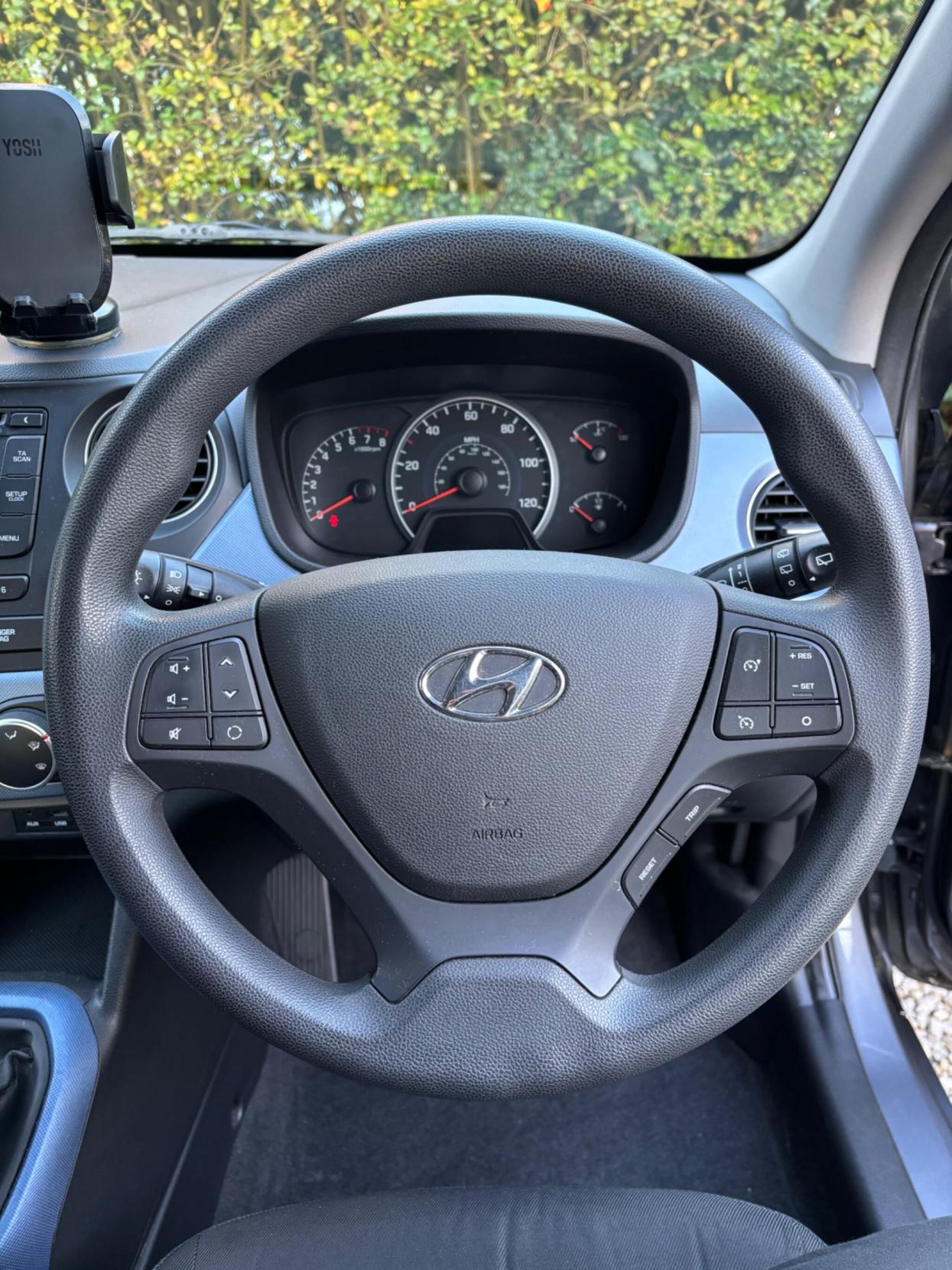 Hyundai i10 1.2 SE Hatchback 5dr Petrol Manual Euro 5 (87 ps)