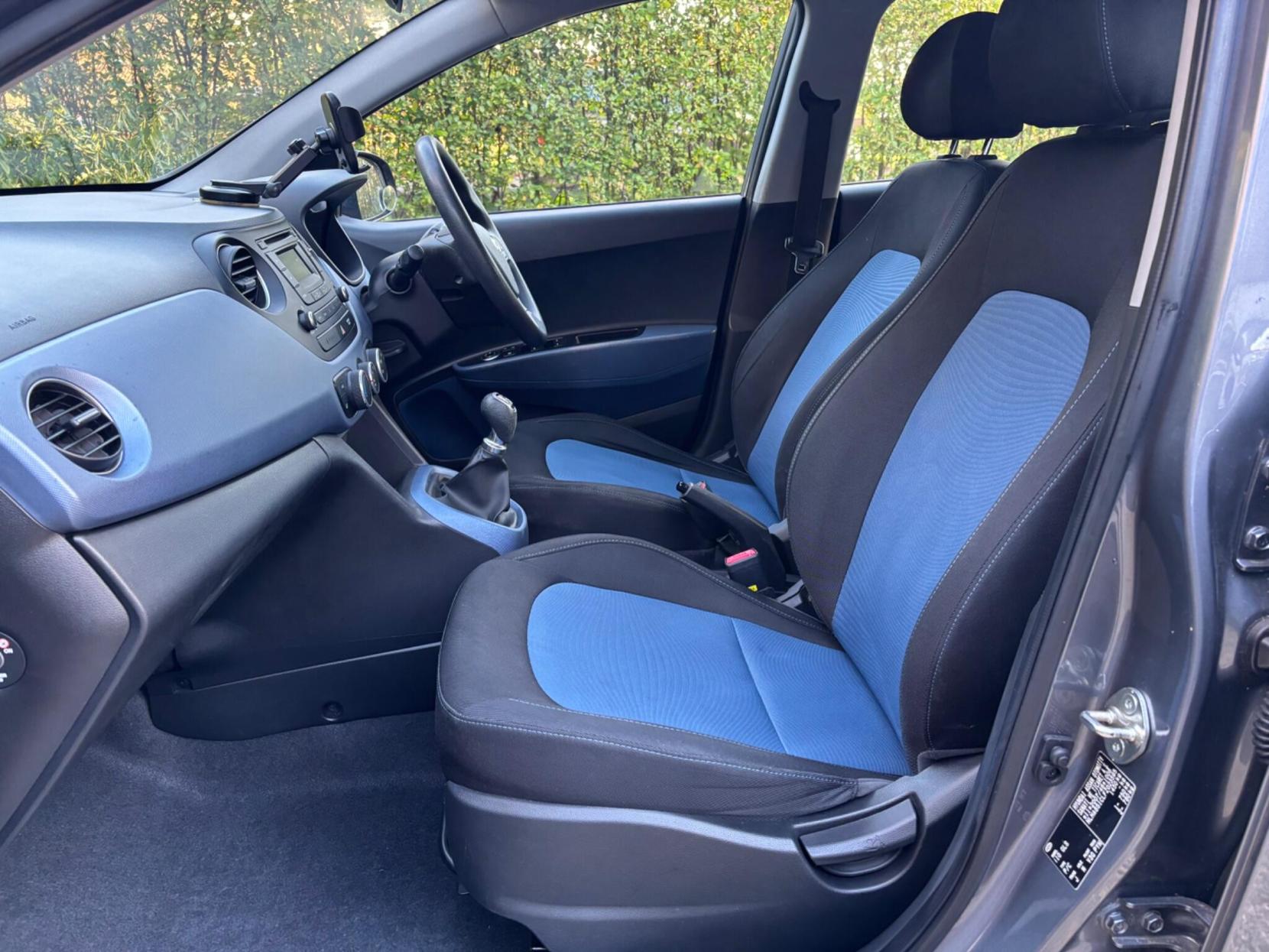 Hyundai i10 1.2 SE Hatchback 5dr Petrol Manual Euro 5 (87 ps)