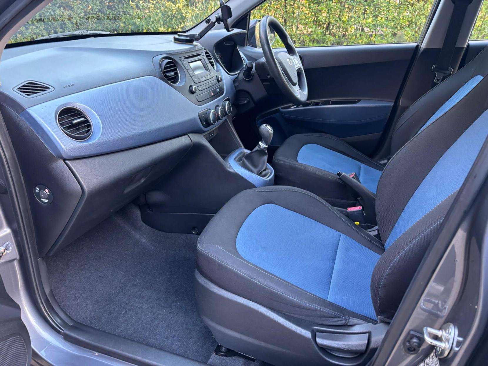 Hyundai i10 1.2 SE Hatchback 5dr Petrol Manual Euro 5 (87 ps)