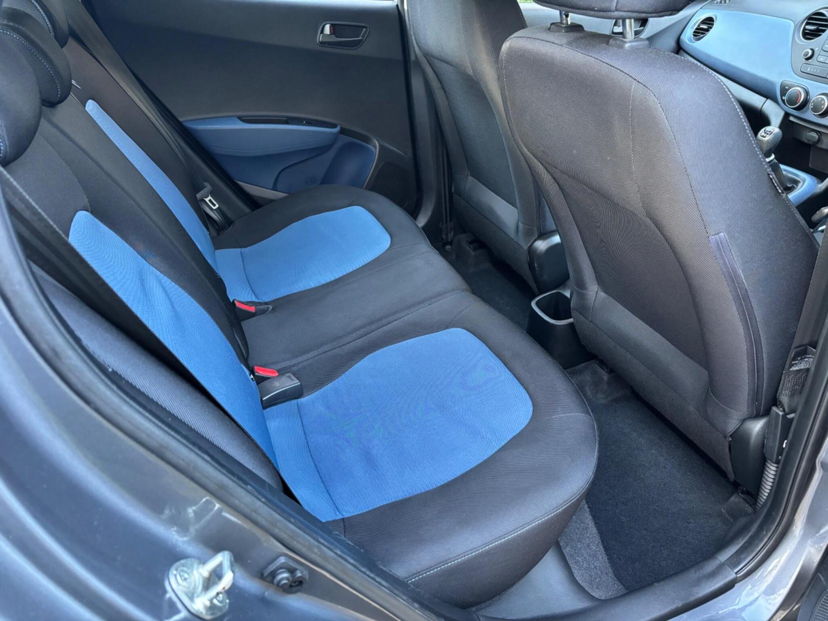 Hyundai i10 1.2 SE Hatchback 5dr Petrol Manual Euro 5 (87 ps)