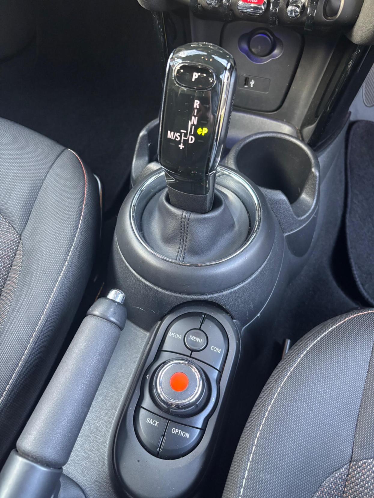 MINI Hatch 1.5 Cooper D Steptronic Euro 6 (s/s) 5dr