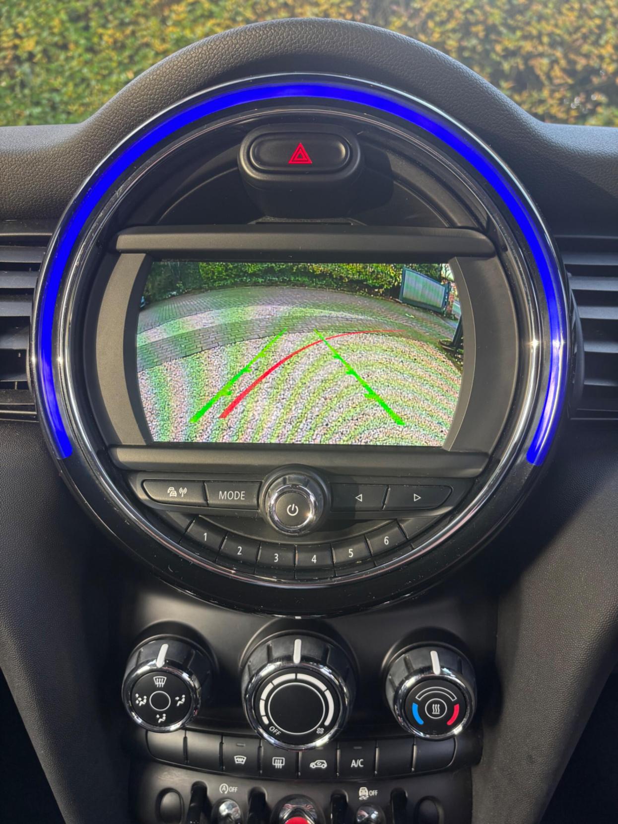 MINI Hatch 1.5 Cooper D Steptronic Euro 6 (s/s) 5dr