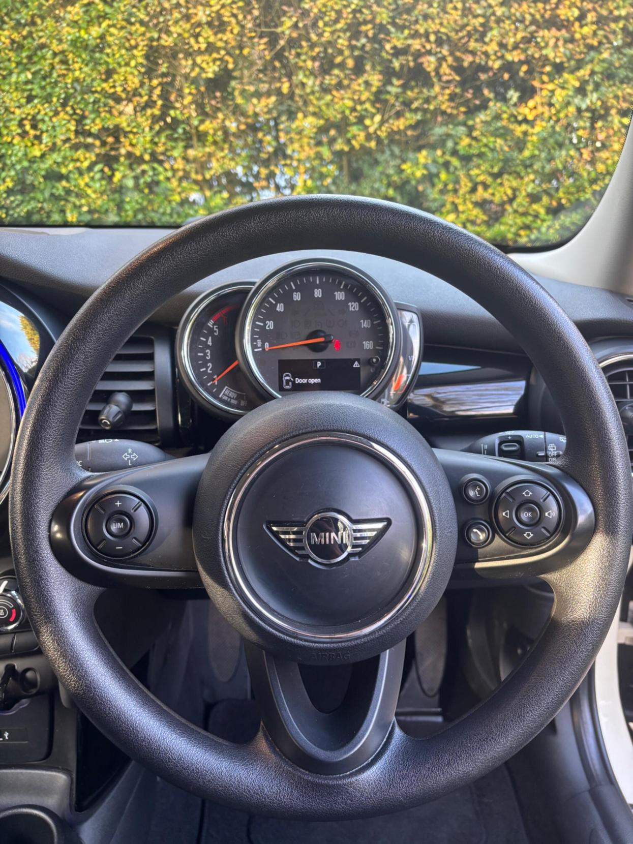 MINI Hatch 1.5 Cooper D Steptronic Euro 6 (s/s) 5dr