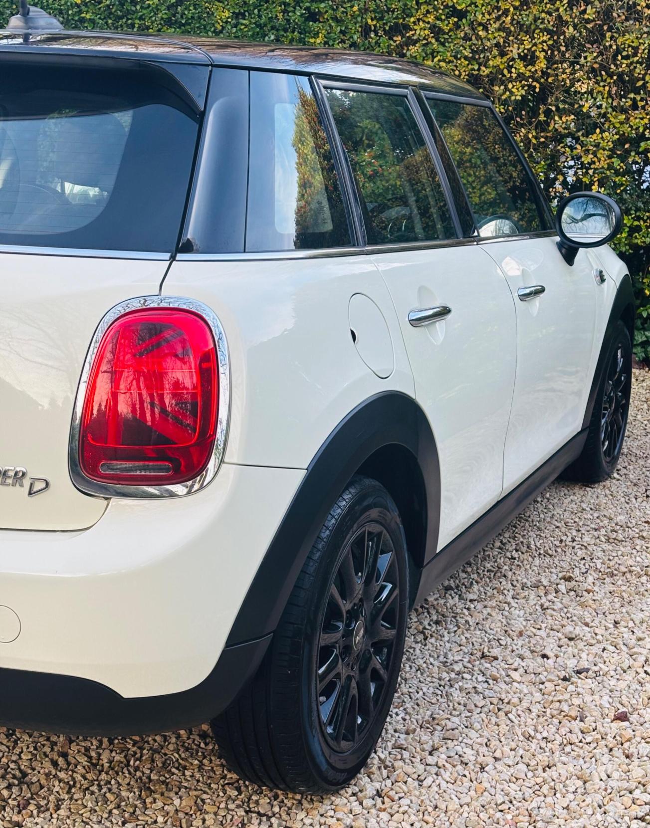 MINI Hatch 1.5 Cooper D Steptronic Euro 6 (s/s) 5dr