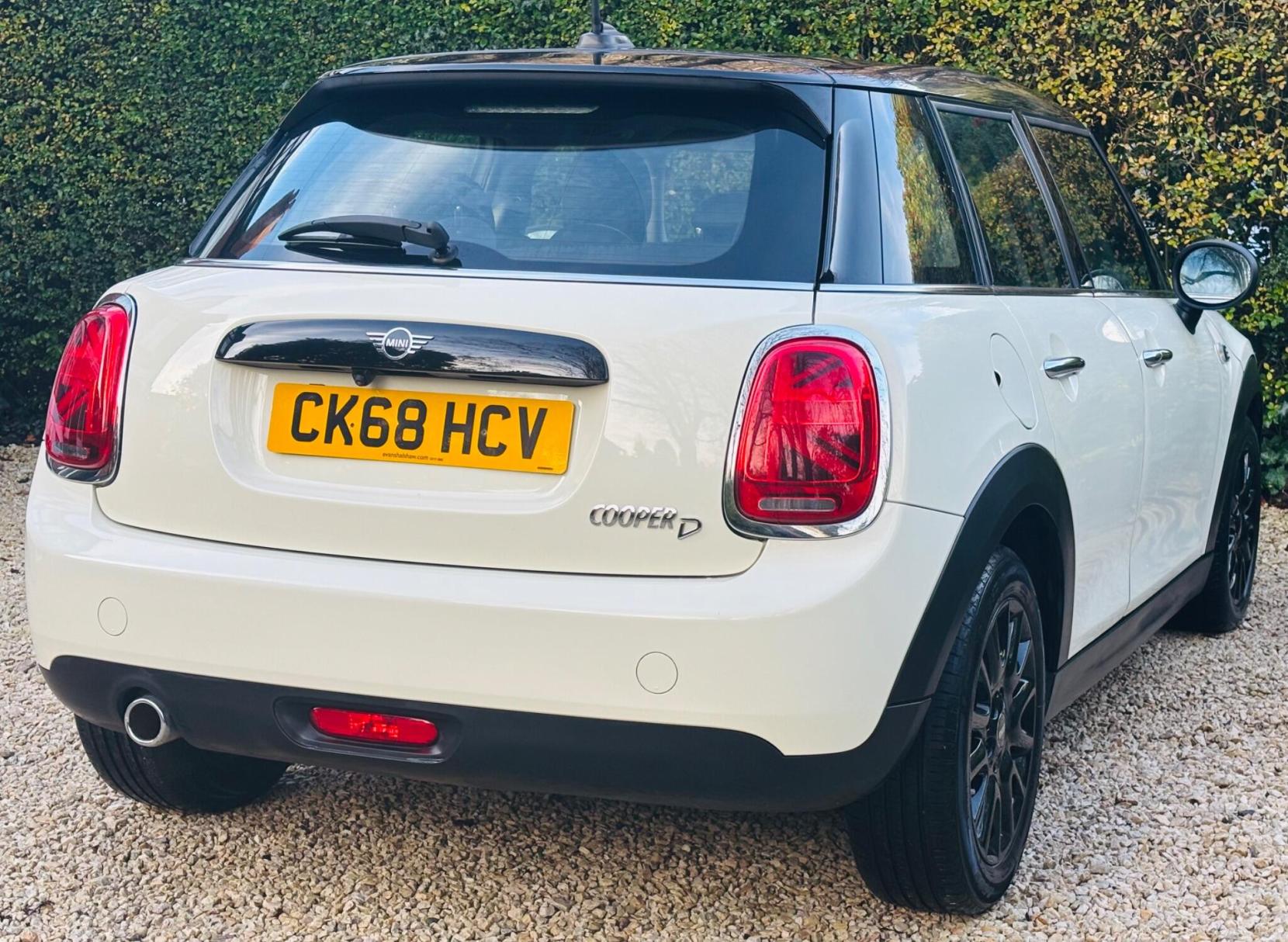 MINI Hatch 1.5 Cooper D Steptronic Euro 6 (s/s) 5dr
