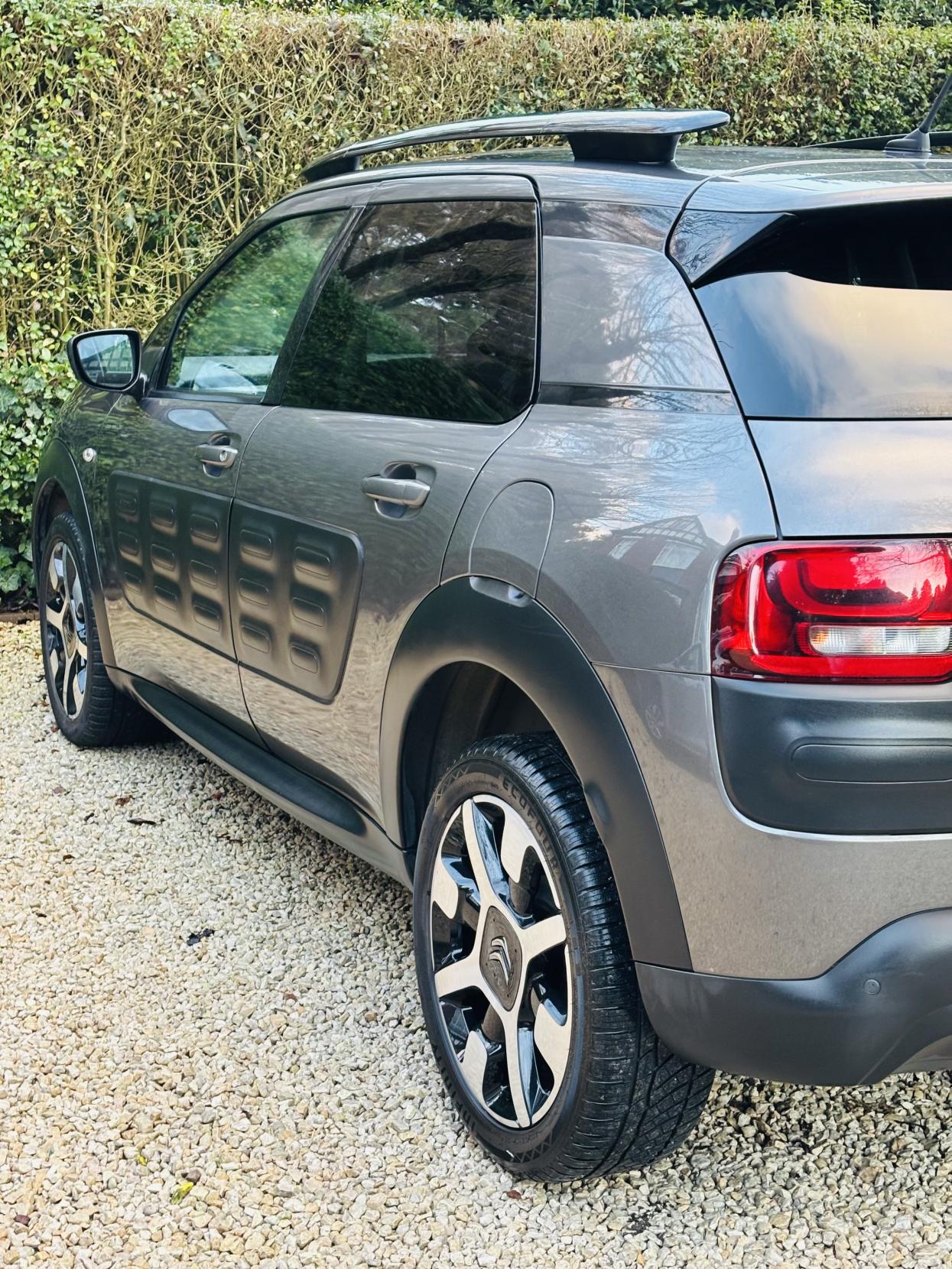 Citroen C4 Cactus 1.2 PureTech Flair Hatchback 5dr Petrol Manual Euro 6 (Euro 6) (82 ps)