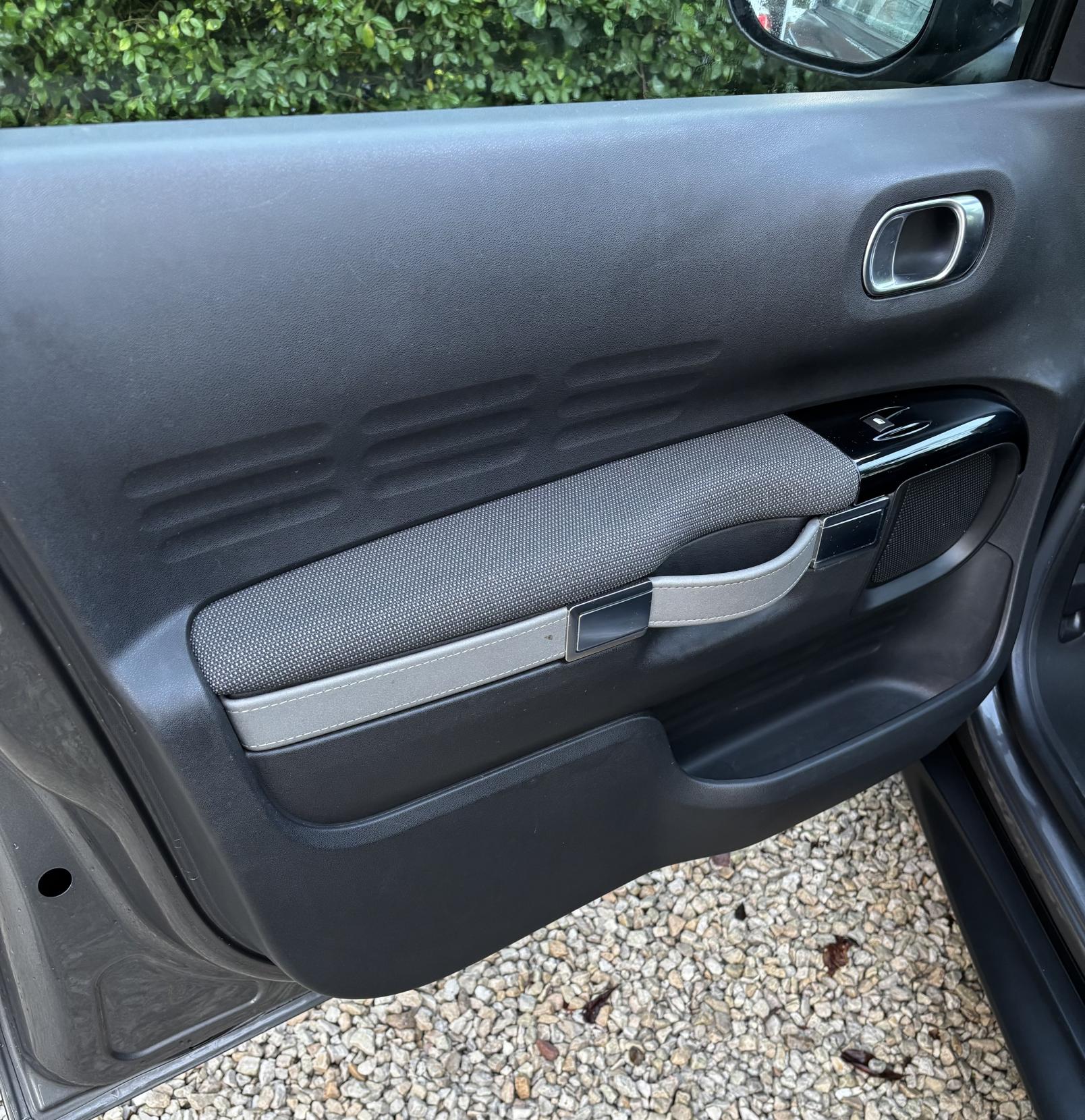 Citroen C4 Cactus 1.2 PureTech Flair Hatchback 5dr Petrol Manual Euro 6 (Euro 6) (82 ps)