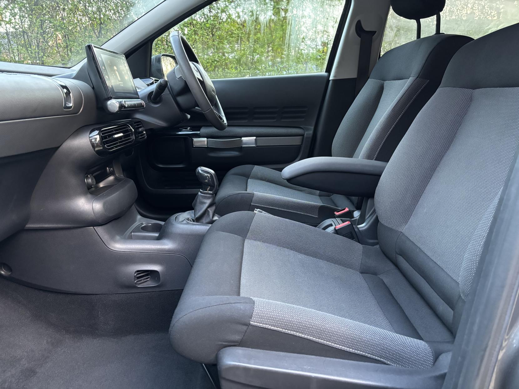 Citroen C4 Cactus 1.2 PureTech Flair Hatchback 5dr Petrol Manual Euro 6 (Euro 6) (82 ps)