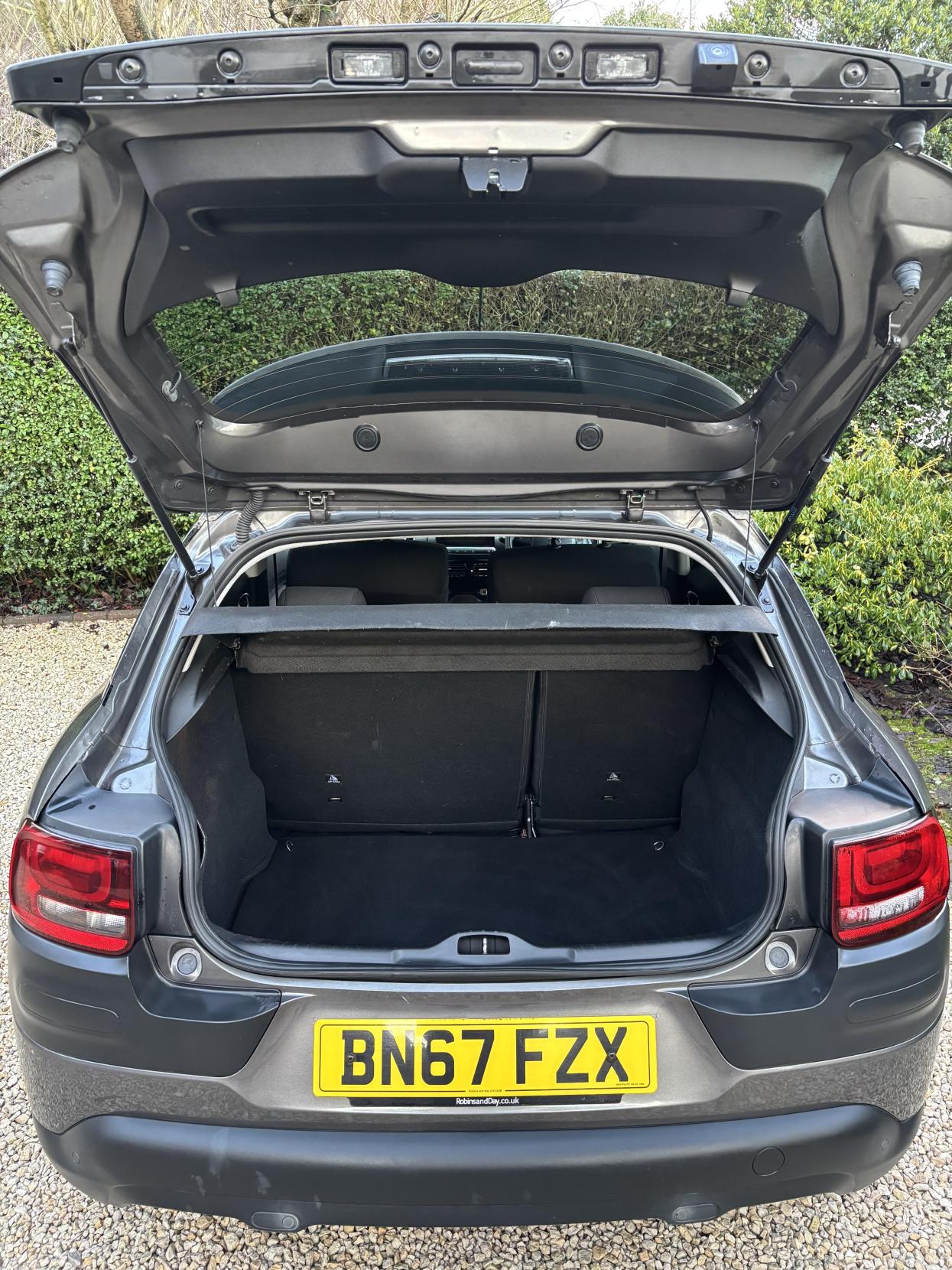 Citroen C4 Cactus 1.2 PureTech Flair Hatchback 5dr Petrol Manual Euro 6 (Euro 6) (82 ps)