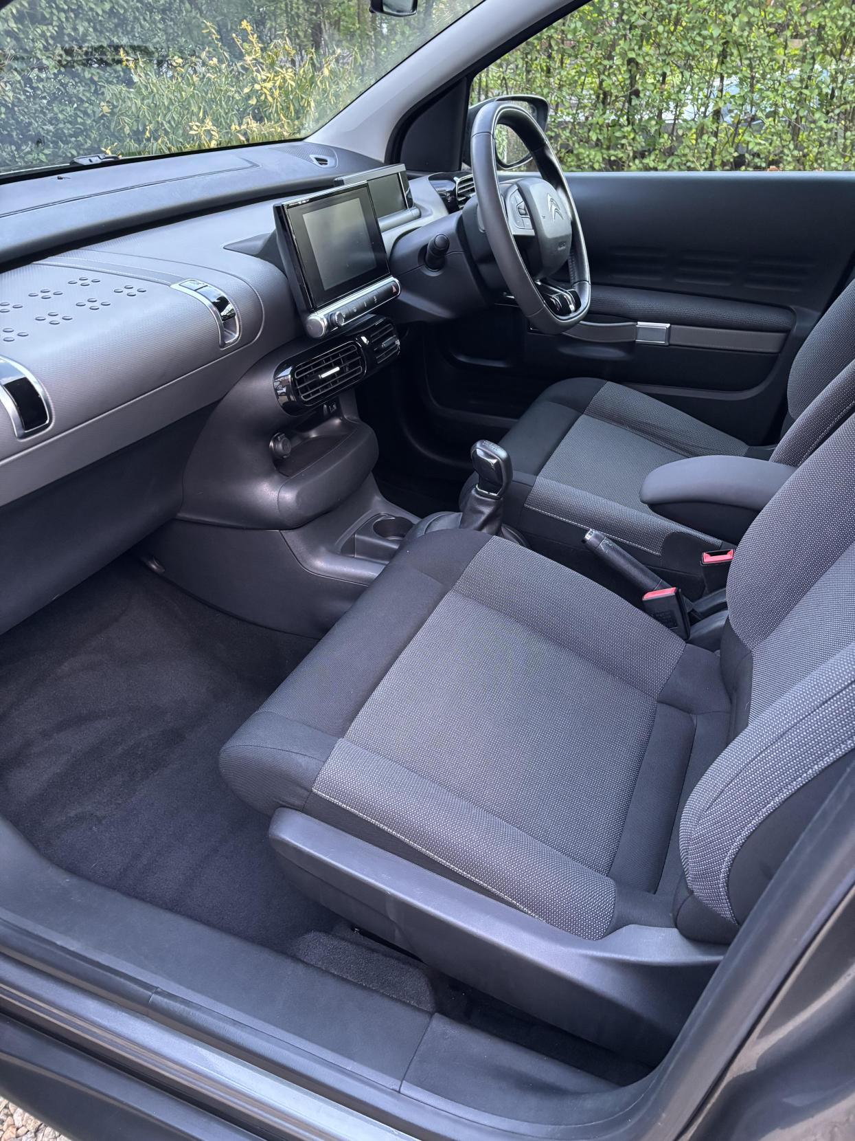 Citroen C4 Cactus 1.2 PureTech Flair Hatchback 5dr Petrol Manual Euro 6 (Euro 6) (82 ps)