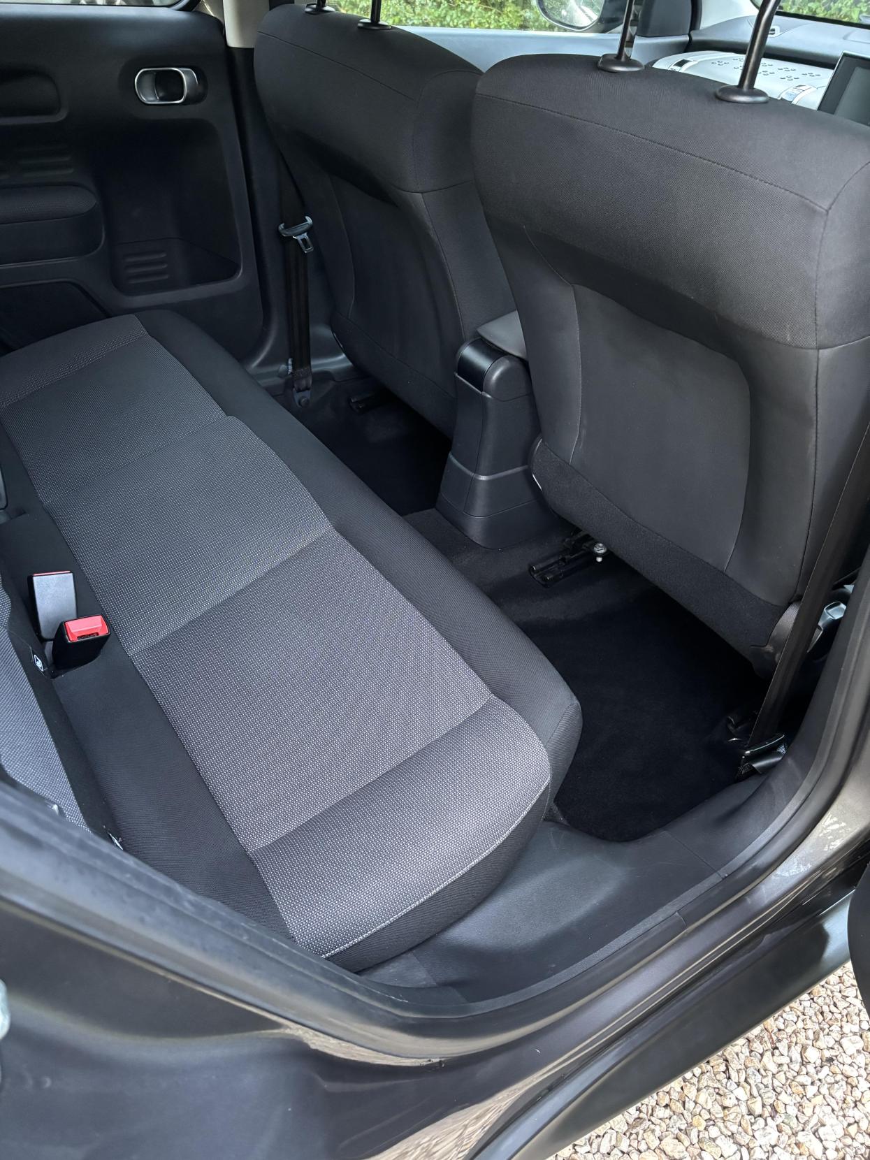 Citroen C4 Cactus 1.2 PureTech Flair Hatchback 5dr Petrol Manual Euro 6 (Euro 6) (82 ps)