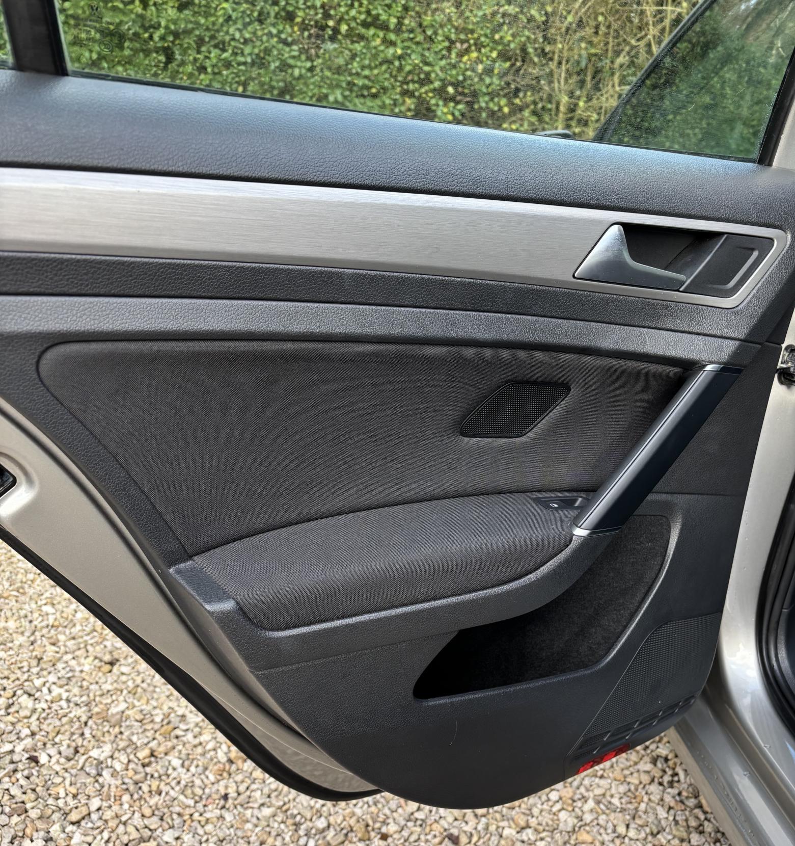 Volkswagen Golf 1.4 TSI BlueMotion Tech SE Hatchback 5dr Petrol Manual Euro 5 (s/s) (122 ps)