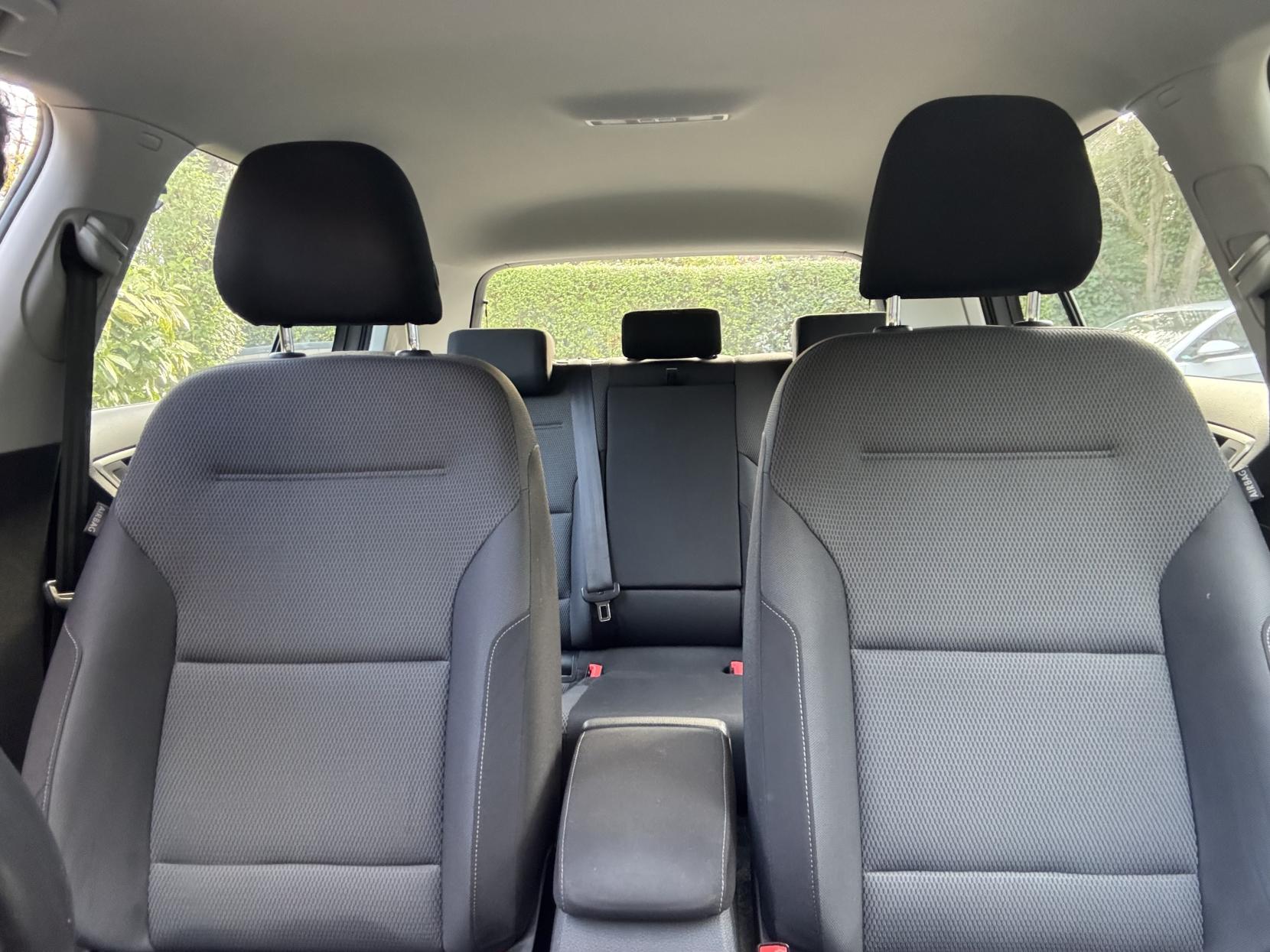 Volkswagen Golf 1.4 TSI BlueMotion Tech SE Hatchback 5dr Petrol Manual Euro 5 (s/s) (122 ps)