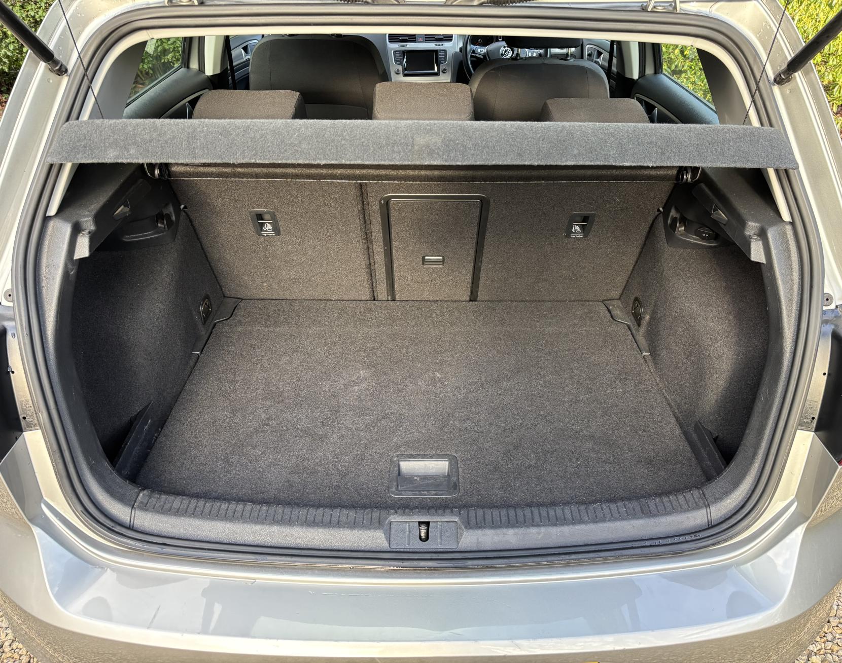 Volkswagen Golf 1.4 TSI BlueMotion Tech SE Hatchback 5dr Petrol Manual Euro 5 (s/s) (122 ps)