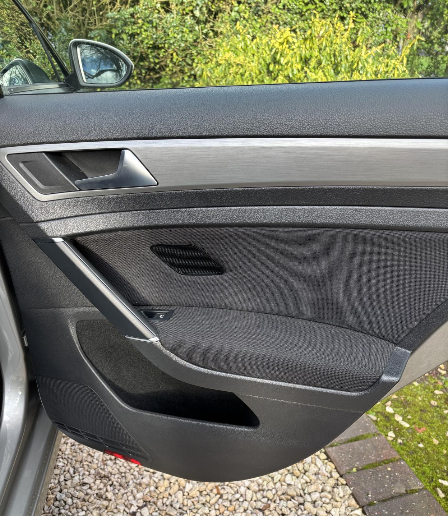 Volkswagen Golf 1.4 TSI BlueMotion Tech SE Hatchback 5dr Petrol Manual Euro 5 (s/s) (122 ps)