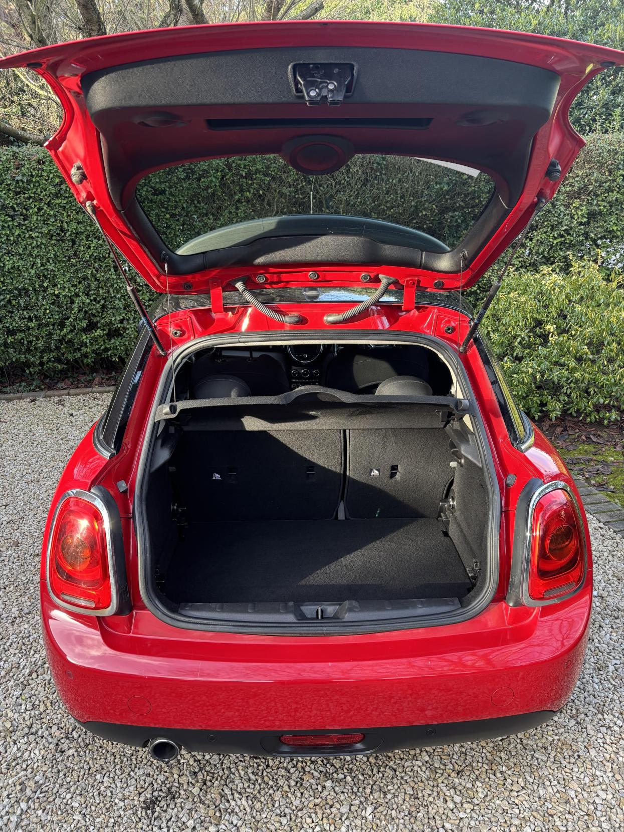 MINI Hatch 1.5 Cooper Hatchback 5dr Petrol Manual Euro 6 (s/s) (136 ps)