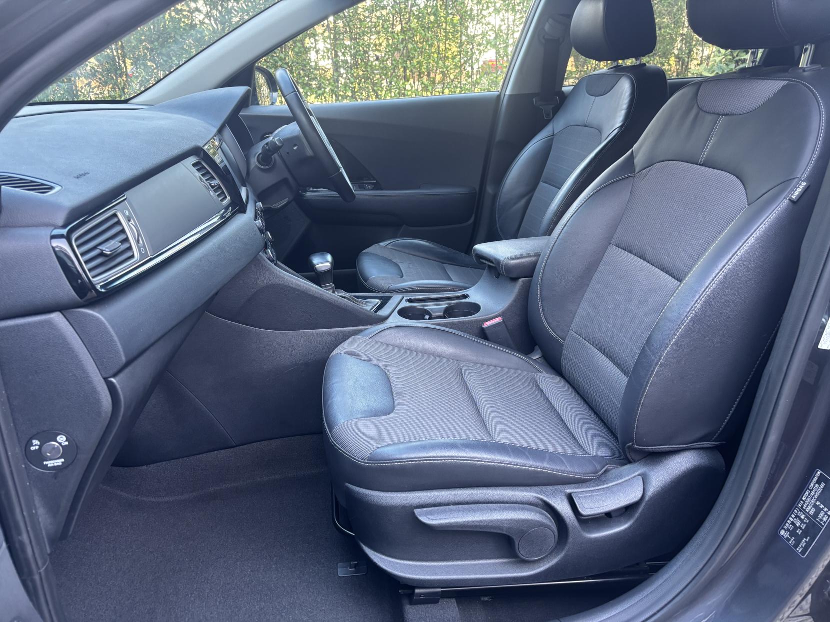 Kia Niro 1.6h GDi 2 SUV 5dr Petrol Hybrid DCT Euro 6 (s/s) (139 bhp)