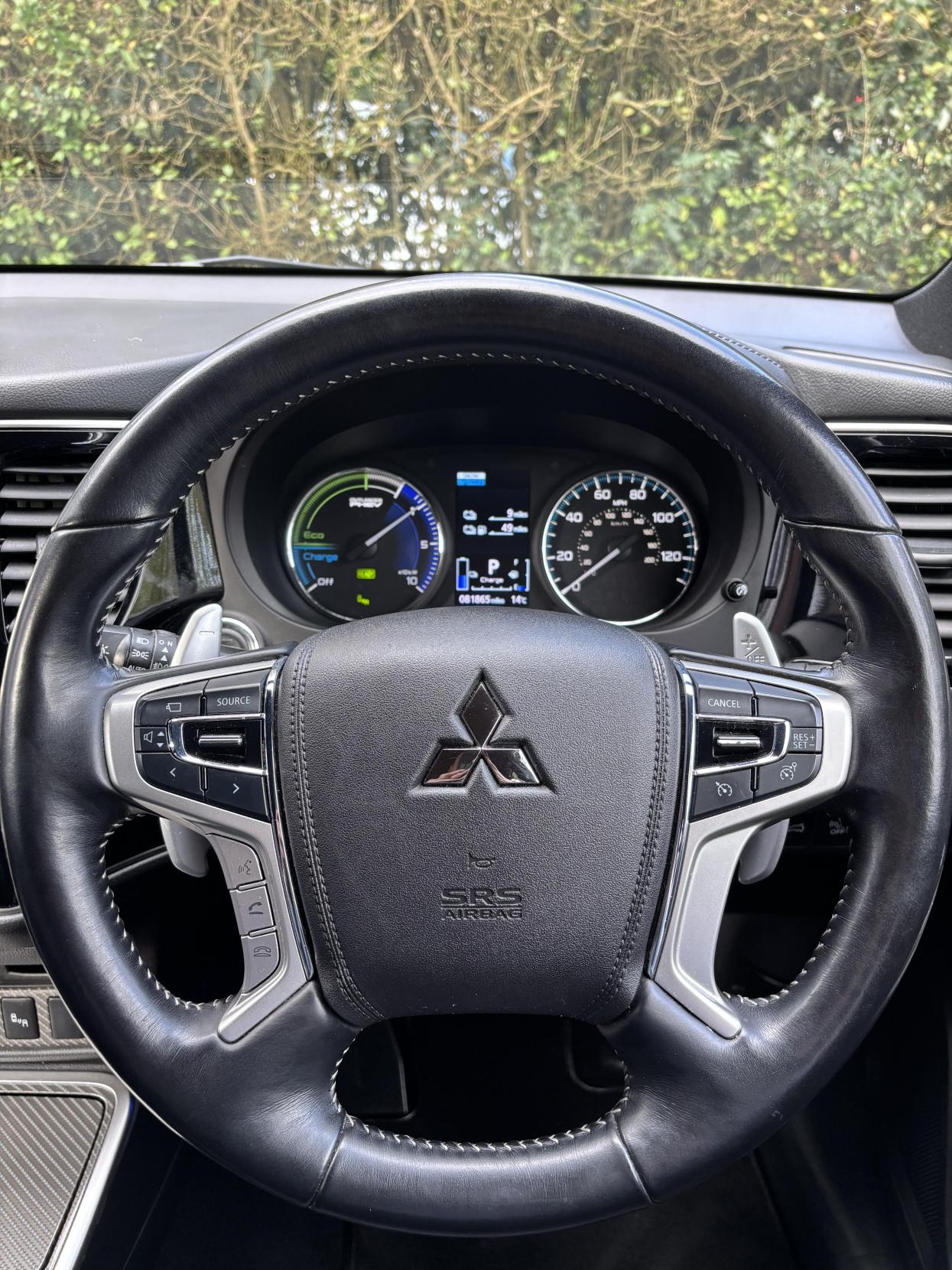 Mitsubishi Outlander 2.4h TwinMotor 13.8kWh 5h SUV 5dr Petrol Plug-in Hybrid CVT 4WD Euro 6 (s/s) (209 ps)