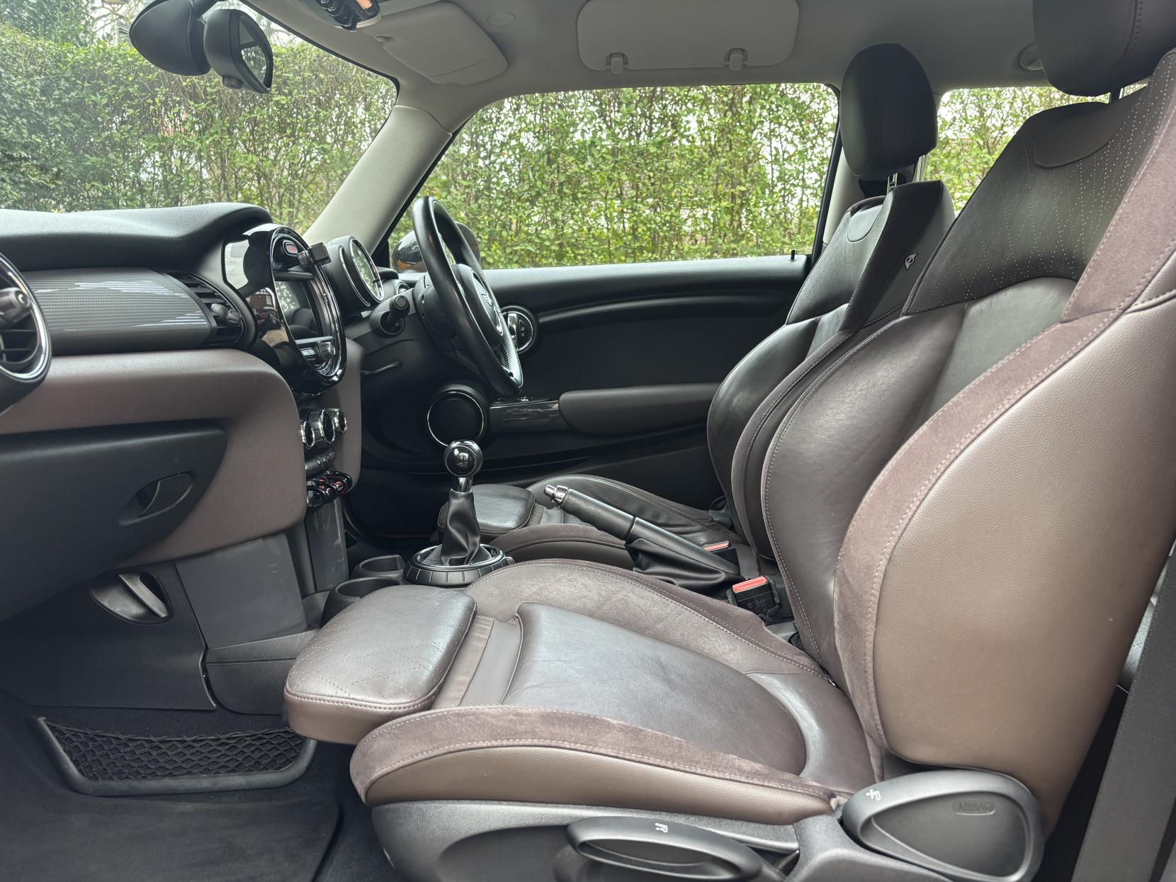 MINI Hatch 1.5 Cooper Hatchback 3dr Petrol Manual Euro 6 (s/s) (136 ps)