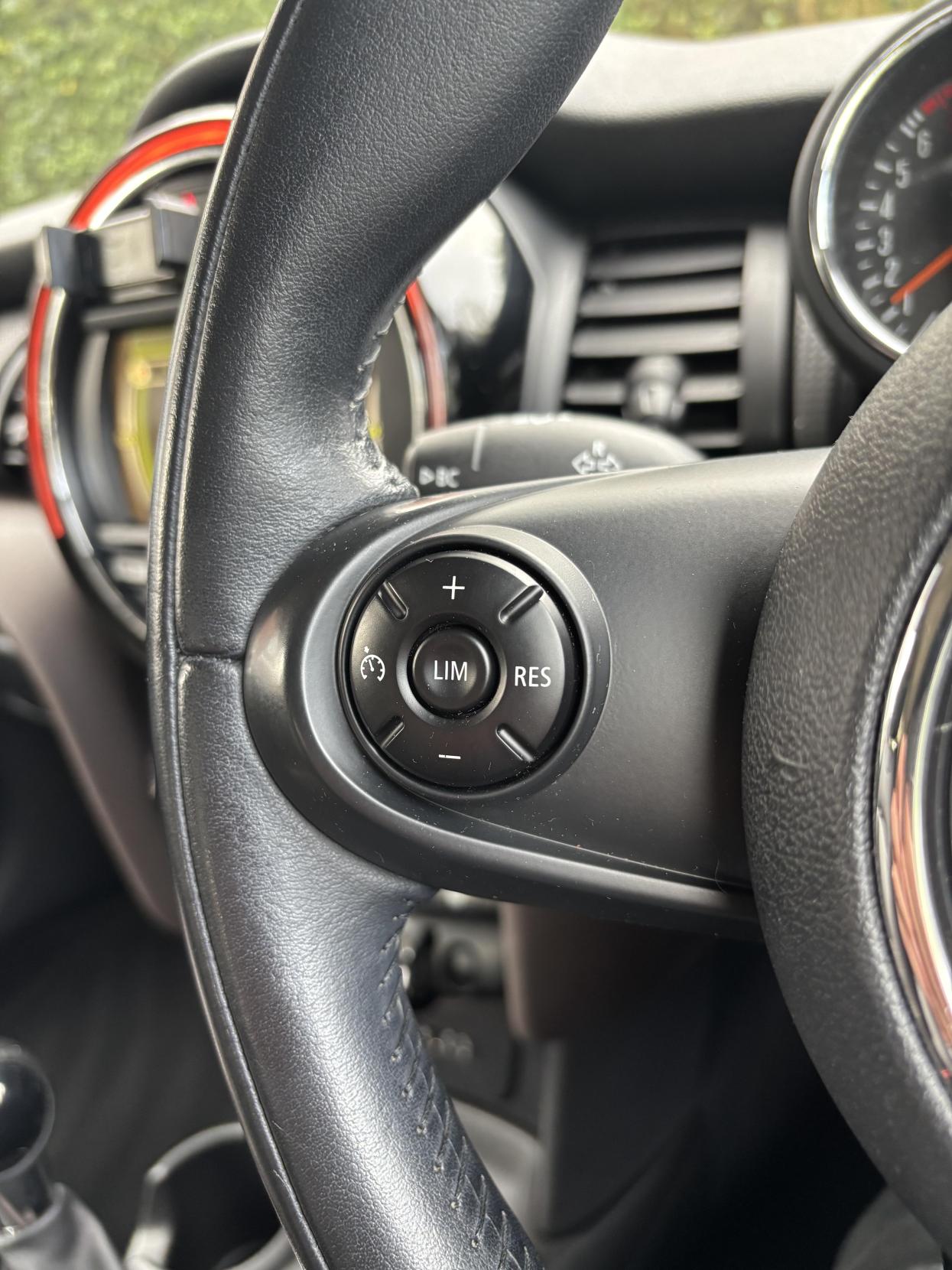 MINI Hatch 1.5 Cooper Hatchback 3dr Petrol Manual Euro 6 (s/s) (136 ps)