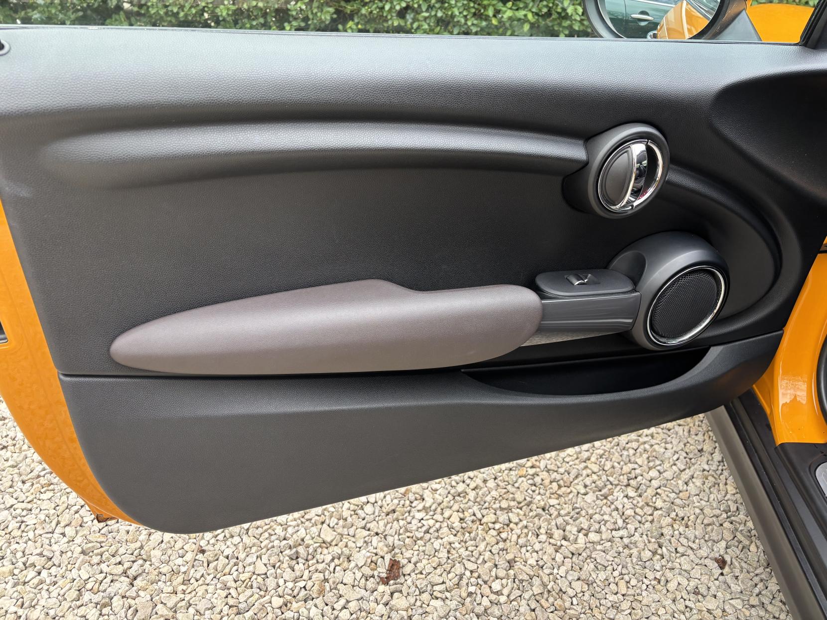 MINI Hatch 1.5 Cooper Hatchback 3dr Petrol Manual Euro 6 (s/s) (136 ps)