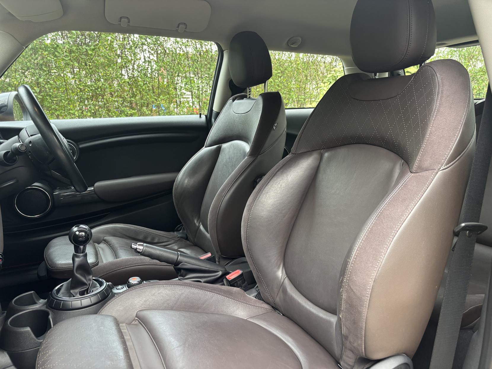 MINI Hatch 1.5 Cooper Hatchback 3dr Petrol Manual Euro 6 (s/s) (136 ps)