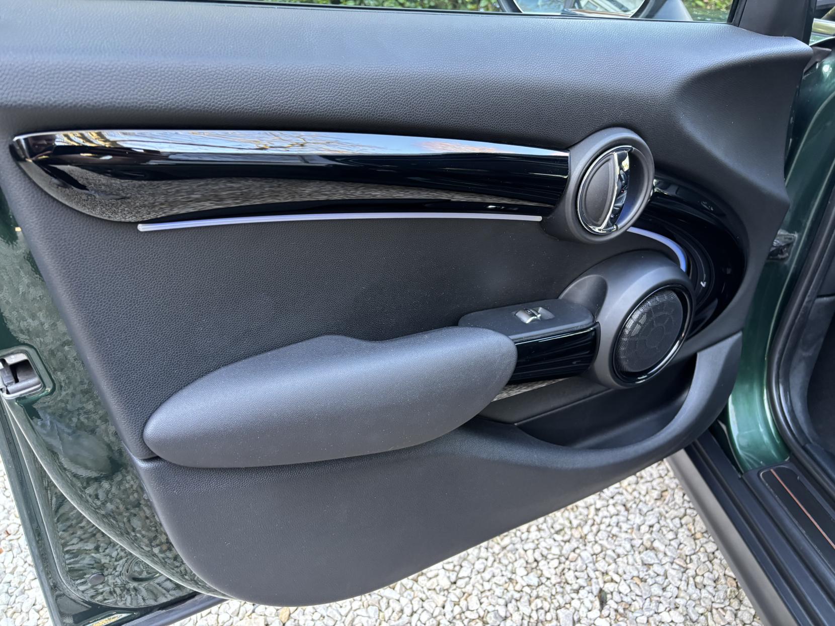 MINI Hatch 2.0 Cooper S Seven Hatchback 5dr Petrol Manual Euro 6 (s/s) (192 ps)