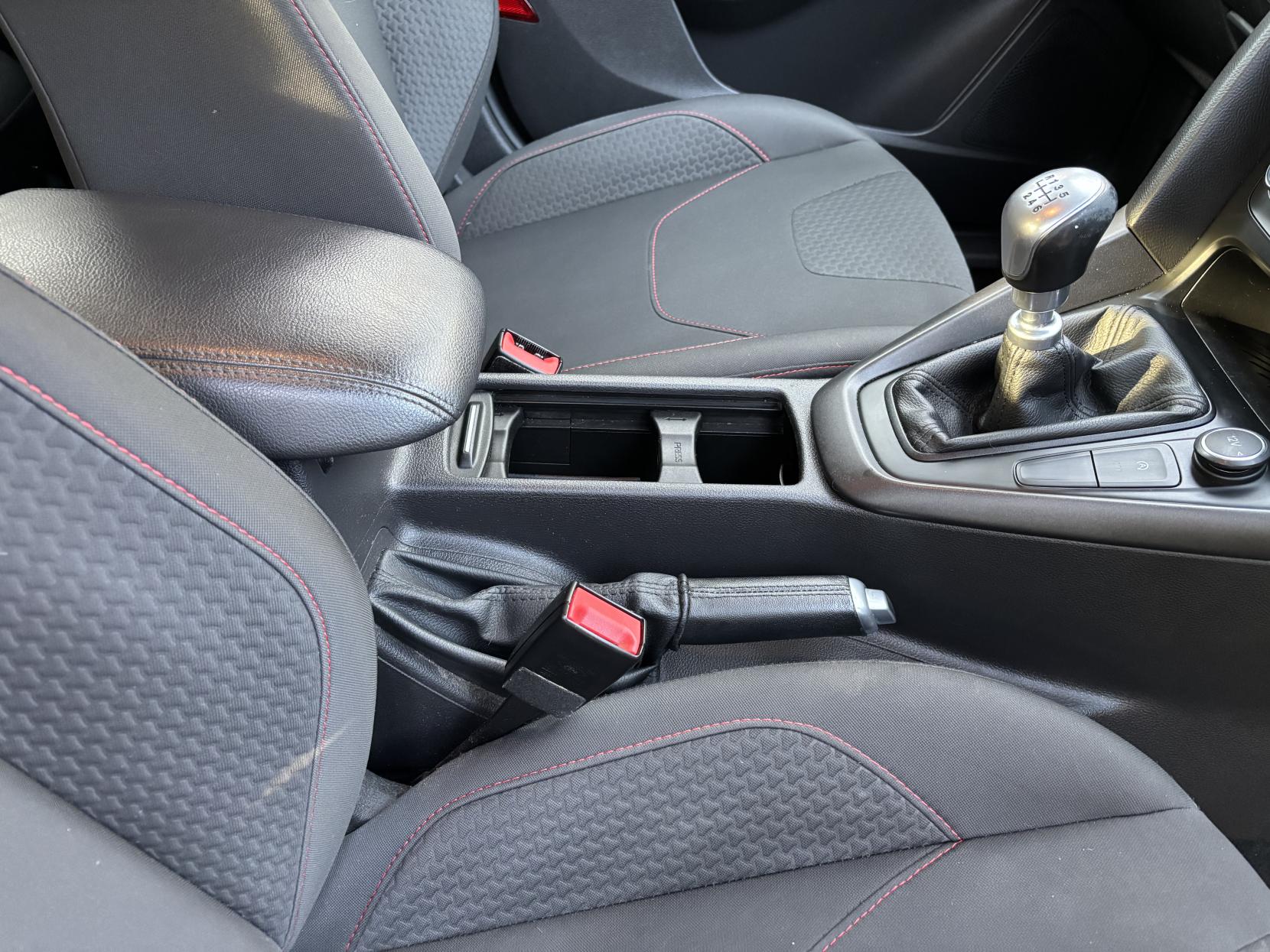 Ford Focus 1.0T EcoBoost ST-Line Estate 5dr Petrol Manual Euro 6 (s/s) (125 ps)