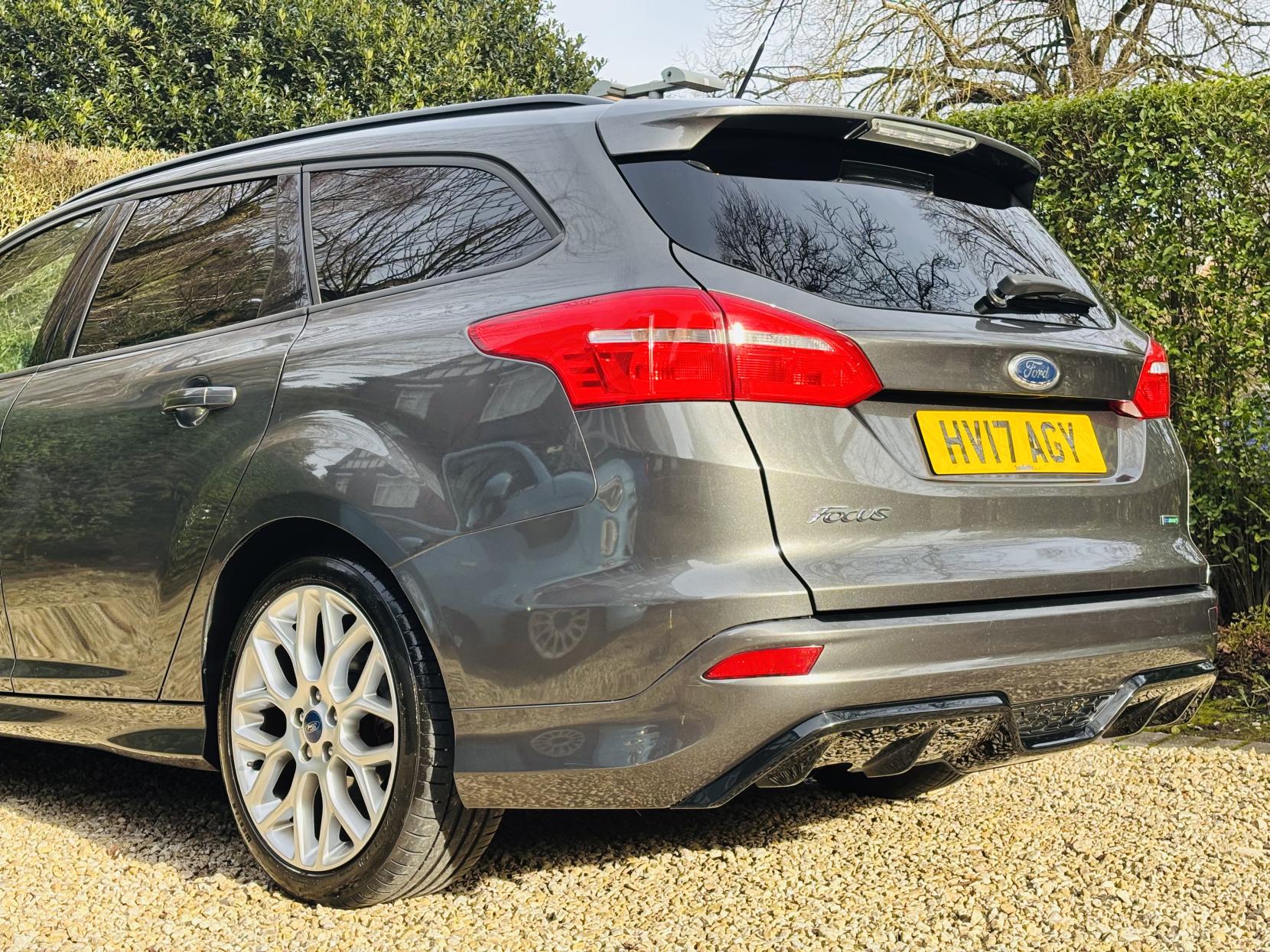 Ford Focus 1.0T EcoBoost ST-Line Estate 5dr Petrol Manual Euro 6 (s/s) (125 ps)