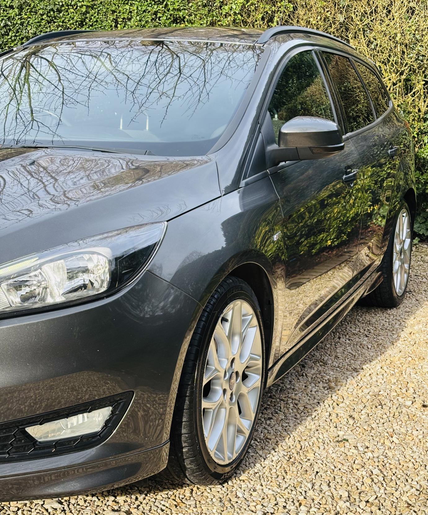 Ford Focus 1.0T EcoBoost ST-Line Estate 5dr Petrol Manual Euro 6 (s/s) (125 ps)