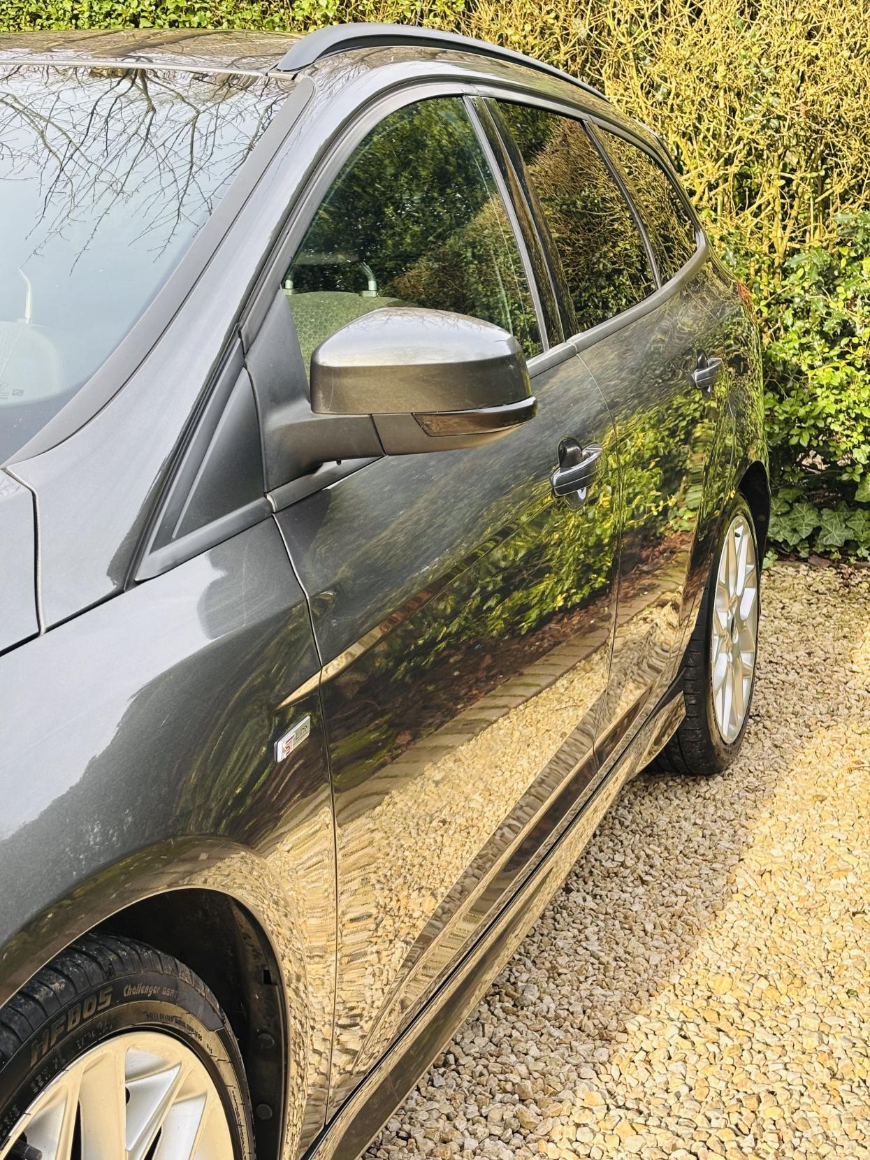 Ford Focus 1.0T EcoBoost ST-Line Estate 5dr Petrol Manual Euro 6 (s/s) (125 ps)