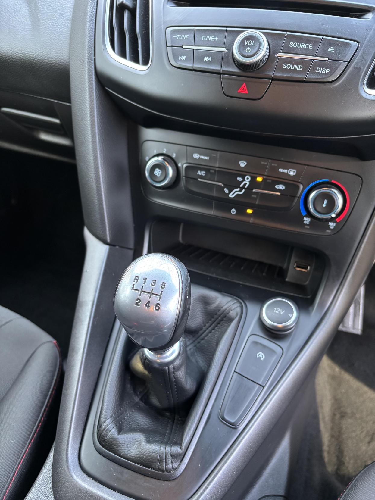 Ford Focus 1.0T EcoBoost ST-Line Estate 5dr Petrol Manual Euro 6 (s/s) (125 ps)