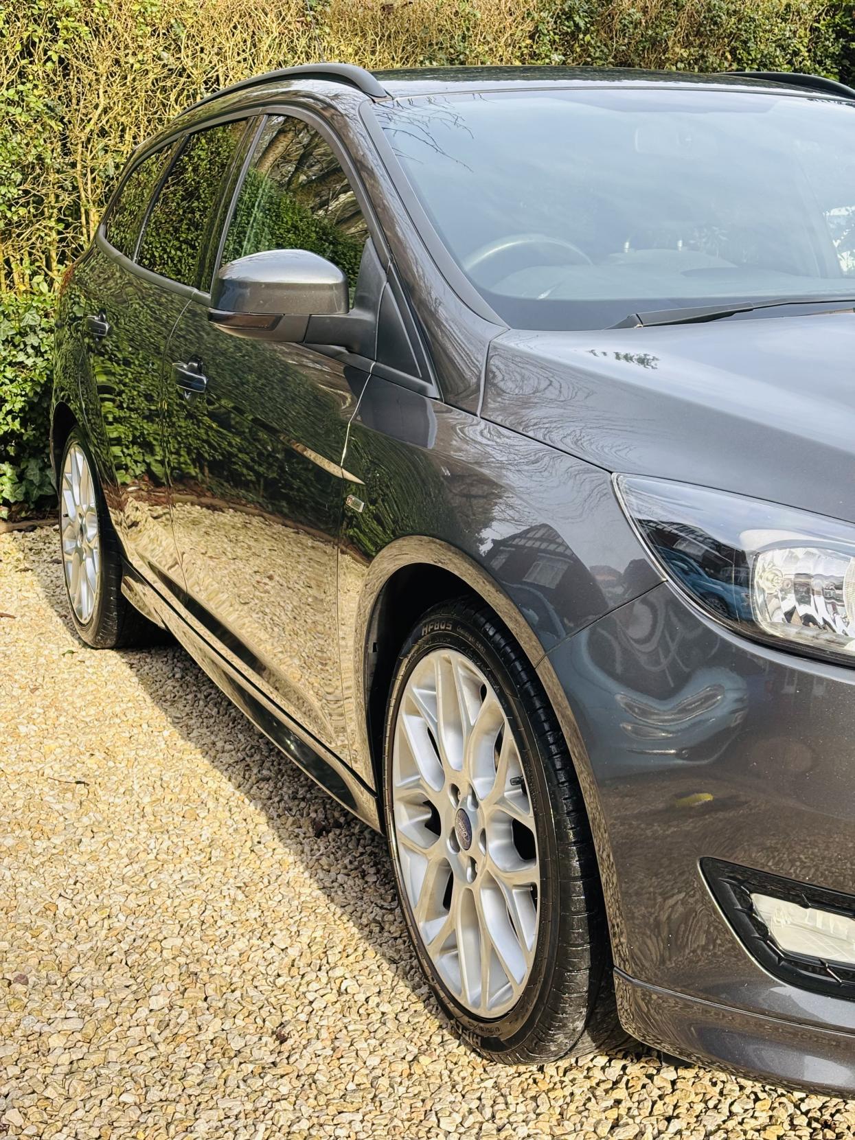 Ford Focus 1.0T EcoBoost ST-Line Estate 5dr Petrol Manual Euro 6 (s/s) (125 ps)