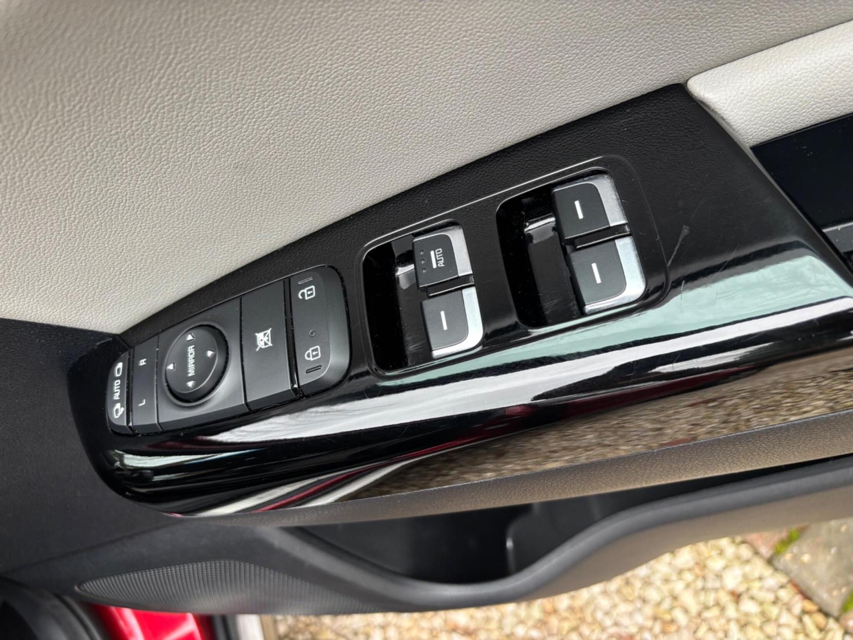 Kia Sportage 2.0 CRDi GT-Line SUV 5dr Diesel Manual AWD Euro 6 (134 bhp)