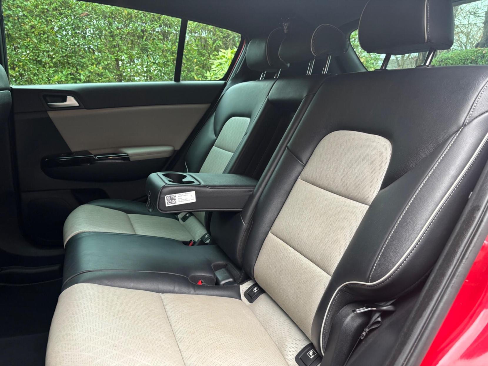 Kia Sportage 2.0 CRDi GT-Line SUV 5dr Diesel Manual AWD Euro 6 (134 bhp)