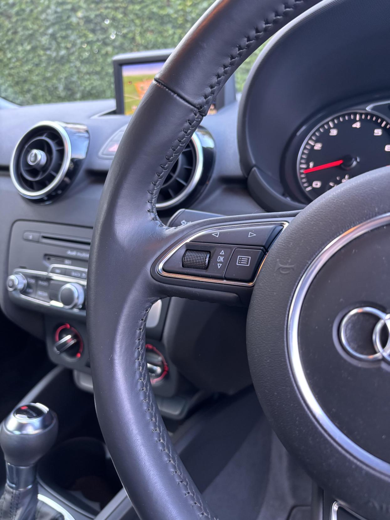 Audi A1 1.4 TFSI Sport Hatchback 3dr Petrol S Tronic Euro 5 (s/s) (122 ps)