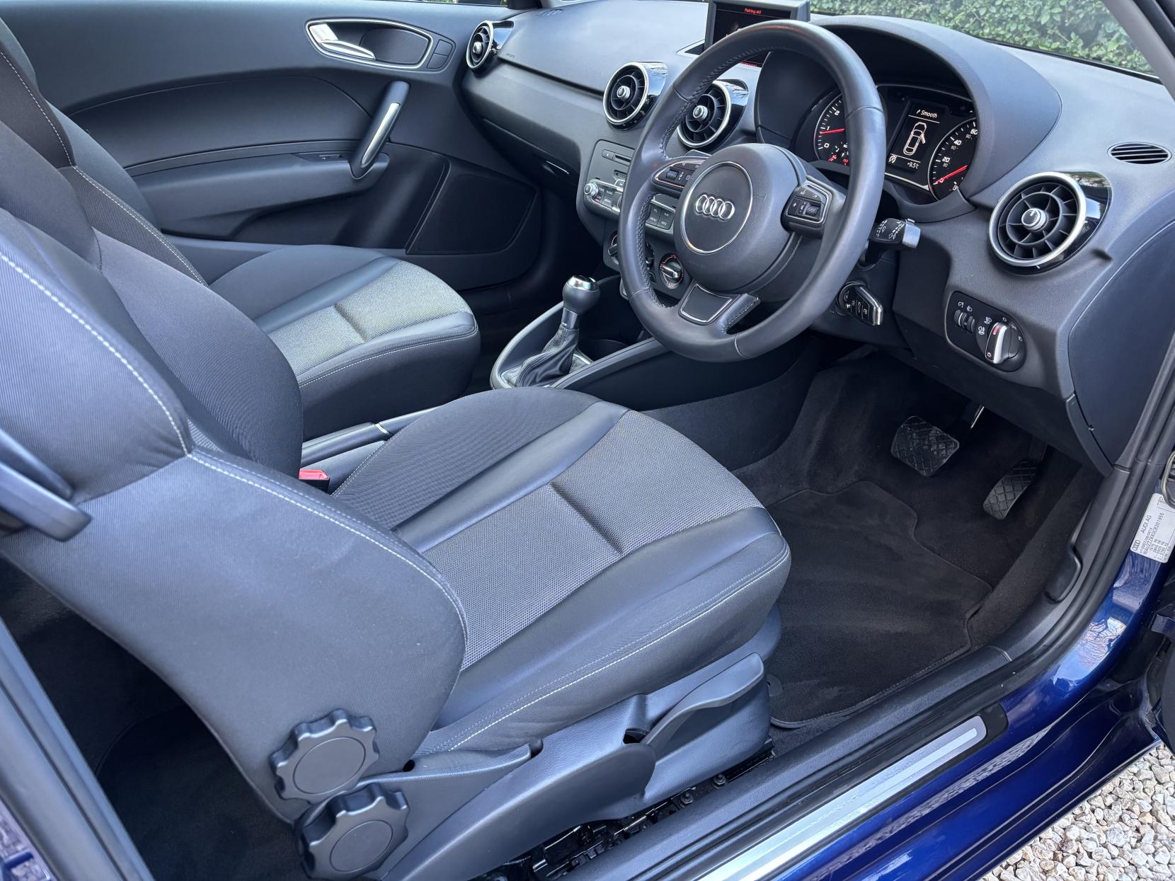 Audi A1 1.4 TFSI Sport Hatchback 3dr Petrol S Tronic Euro 5 (s/s) (122 ps)