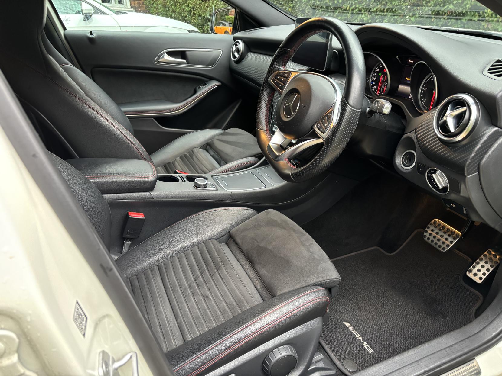 Mercedes-Benz A Class 2.1 A200d AMG Line (Premium) Hatchback 5dr Diesel 7G-DCT Euro 6 (s/s) (136 ps)