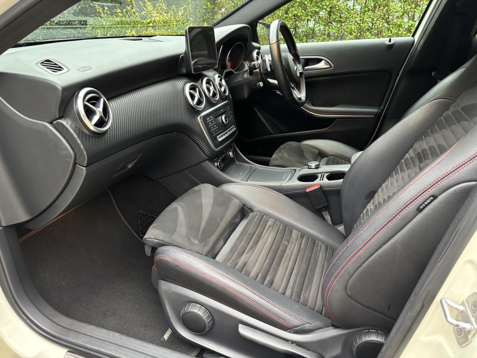 Mercedes-Benz A Class 2.1 A200d AMG Line (Premium) Hatchback 5dr Diesel 7G-DCT Euro 6 (s/s) (136 ps)