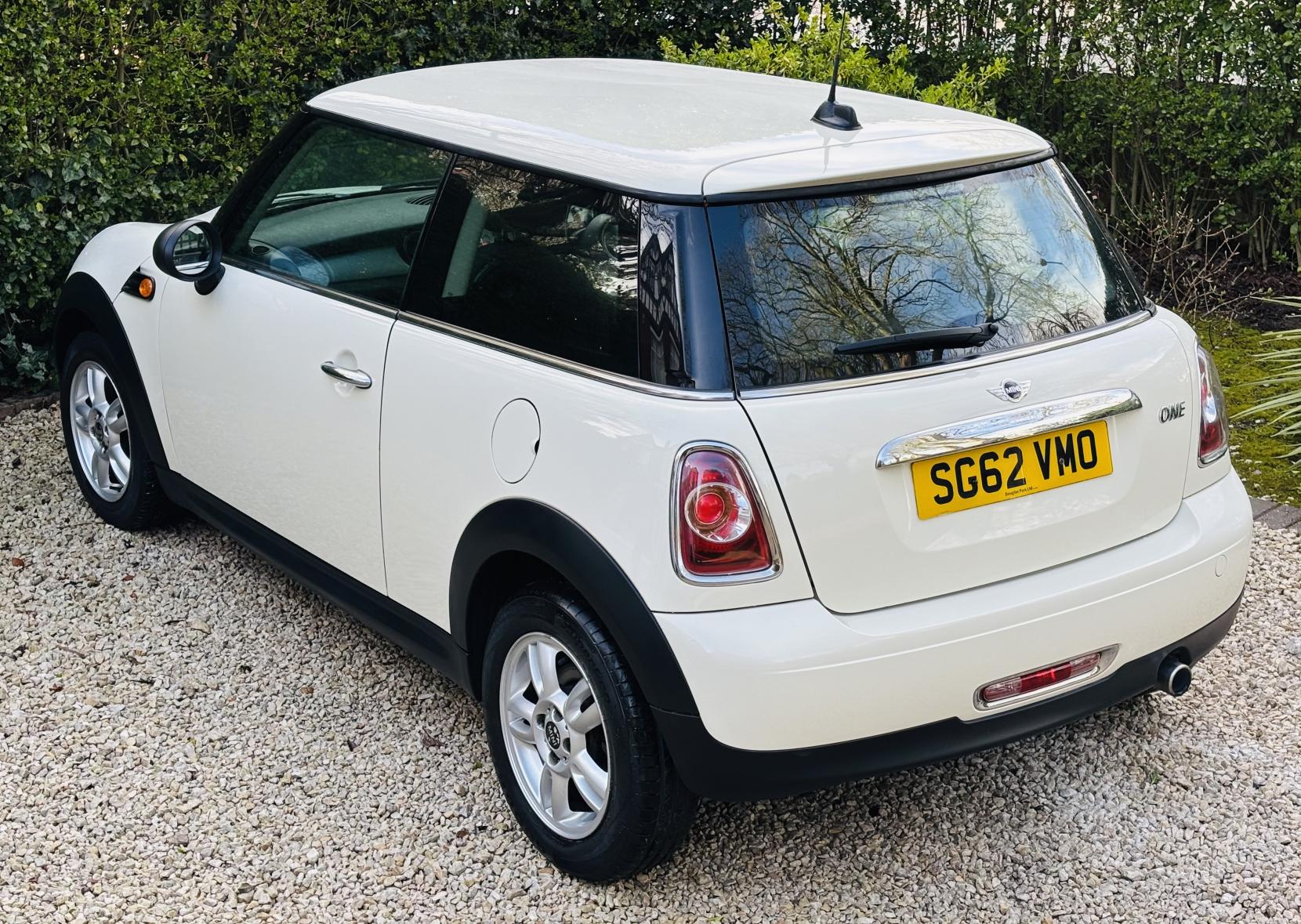MINI Hatch 1.6 One Hatchback 3dr Petrol Manual Euro 5 (98 ps)