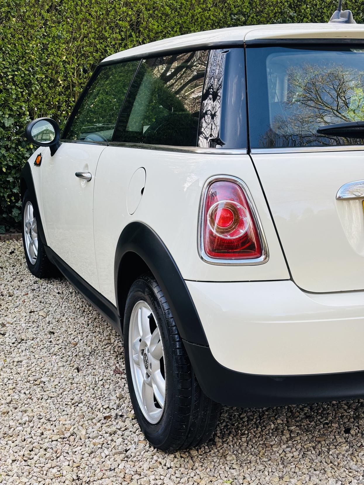 MINI Hatch 1.6 One Hatchback 3dr Petrol Manual Euro 5 (98 ps)