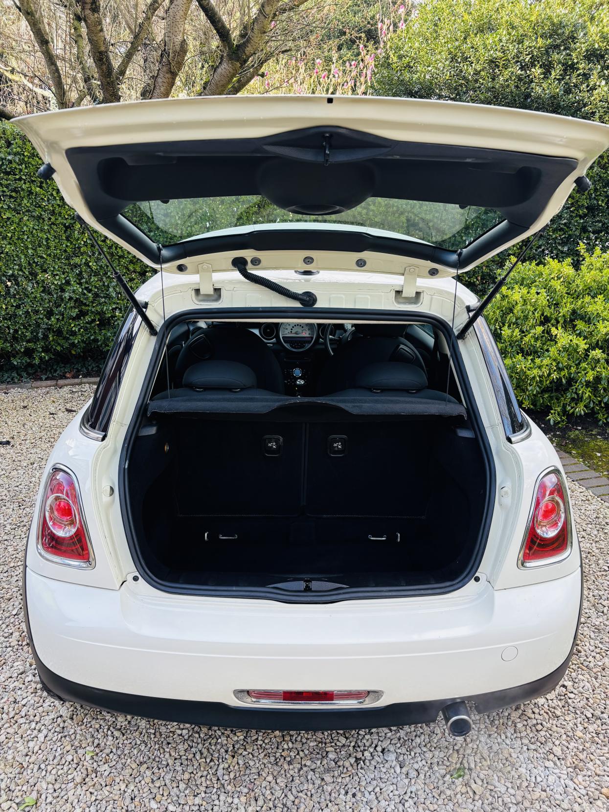 MINI Hatch 1.6 One Hatchback 3dr Petrol Manual Euro 5 (98 ps)