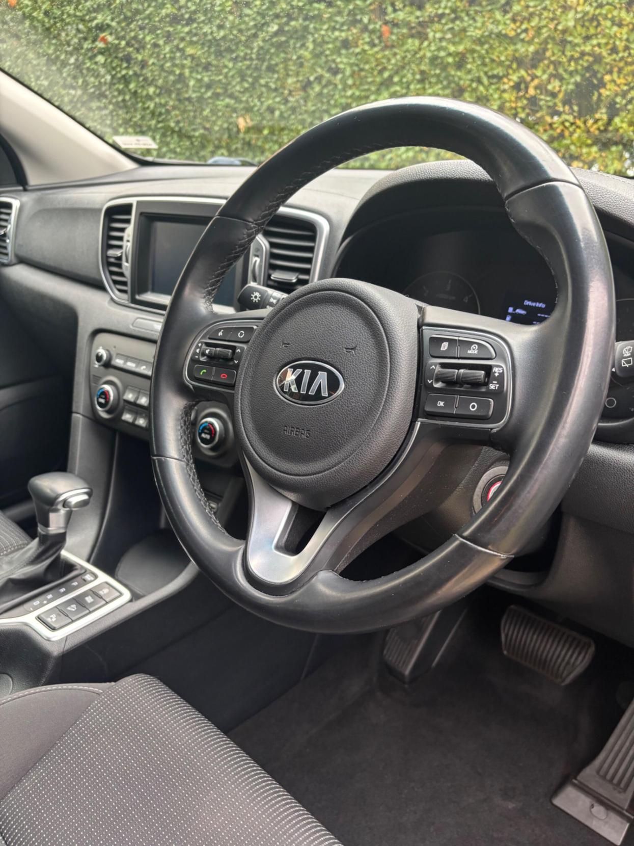 Kia Sportage 1.7 CRDi 2 SUV 5dr Diesel DCT Euro 6 (s/s) (139 bhp)