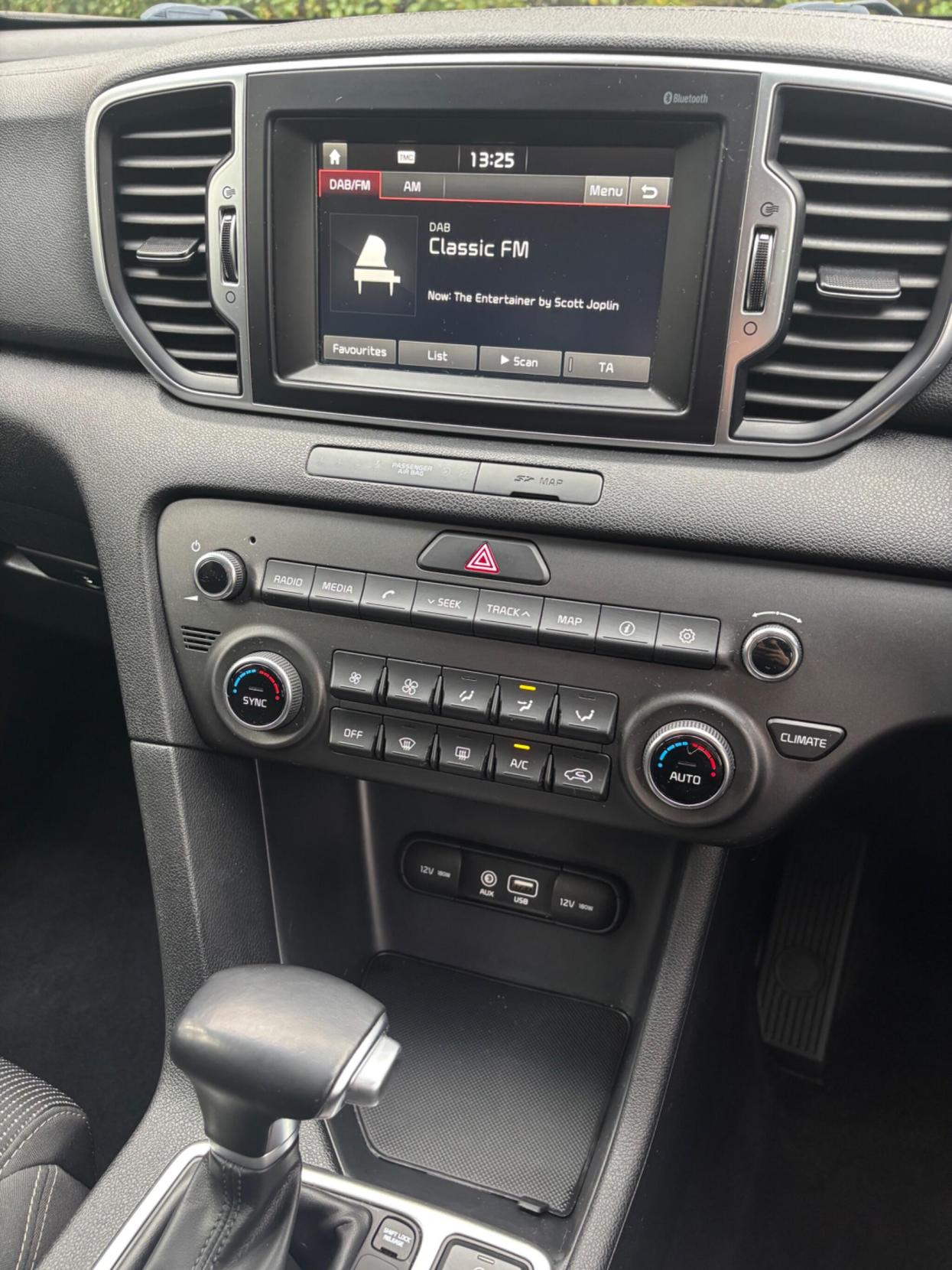 Kia Sportage 1.7 CRDi 2 SUV 5dr Diesel DCT Euro 6 (s/s) (139 bhp)