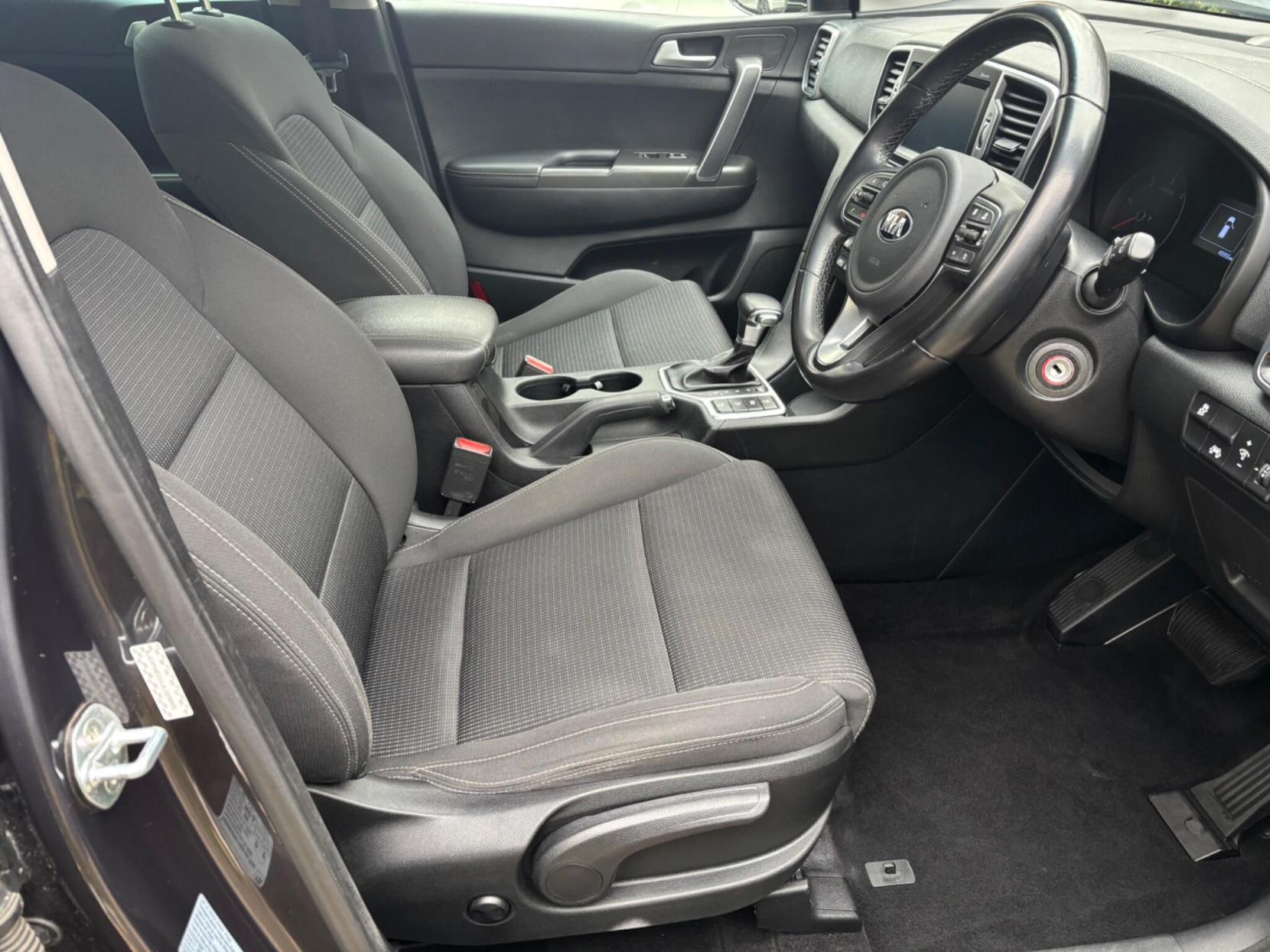 Kia Sportage 1.7 CRDi 2 SUV 5dr Diesel DCT Euro 6 (s/s) (139 bhp)