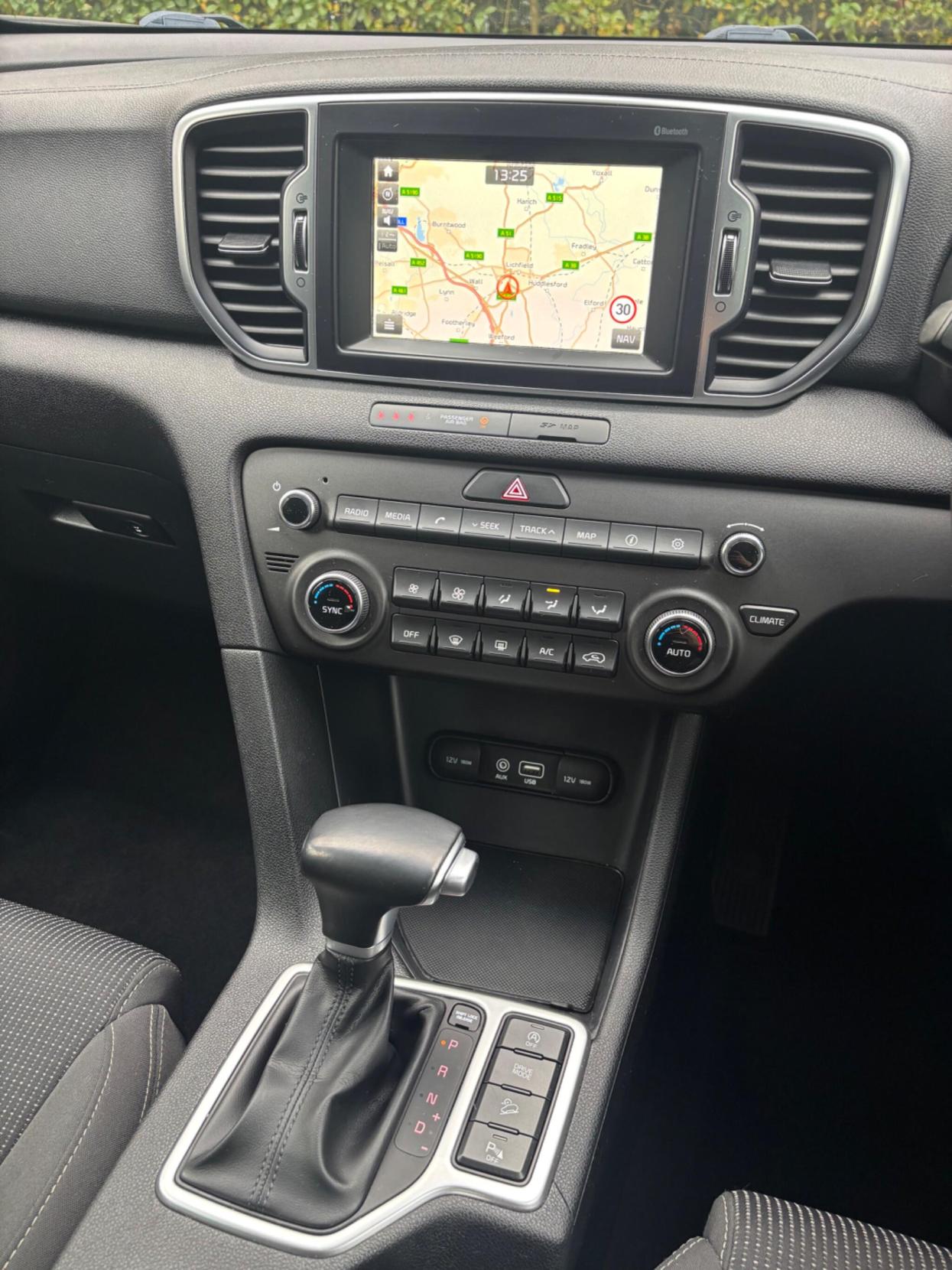 Kia Sportage 1.7 CRDi 2 SUV 5dr Diesel DCT Euro 6 (s/s) (139 bhp)