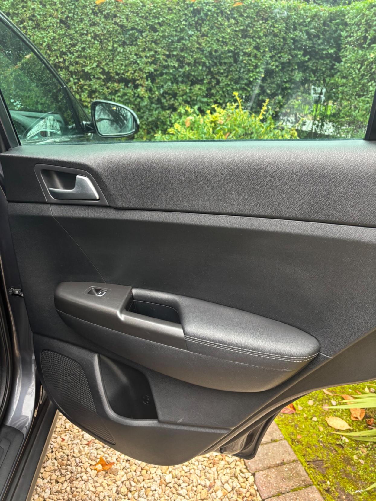 Kia Sportage 1.7 CRDi 2 SUV 5dr Diesel DCT Euro 6 (s/s) (139 bhp)