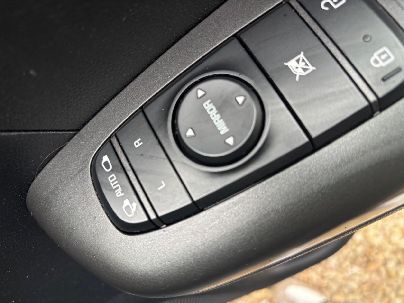 Kia Sportage 1.7 CRDi 2 SUV 5dr Diesel DCT Euro 6 (s/s) (139 bhp)